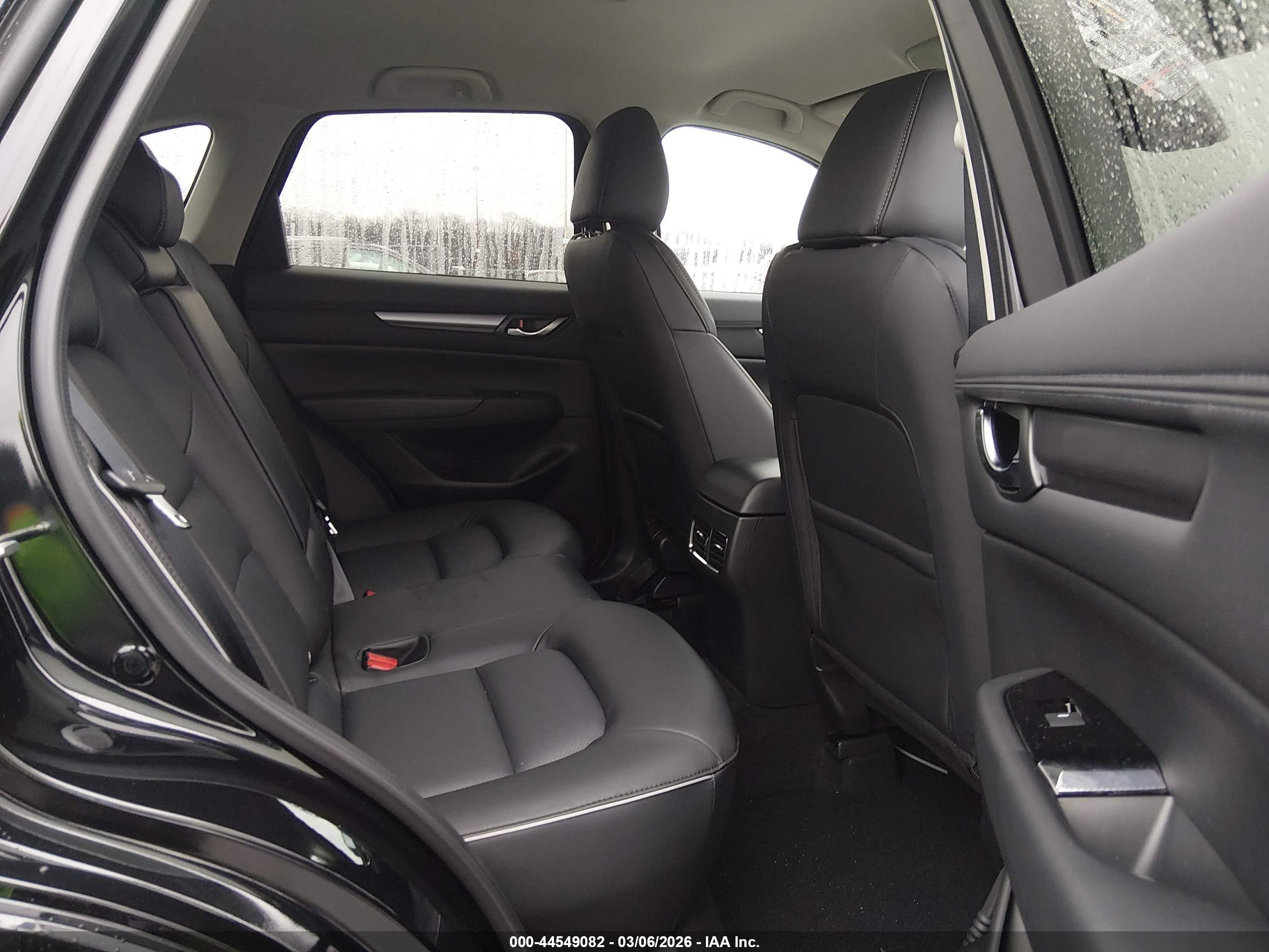 MAZDA CX-5 image 8