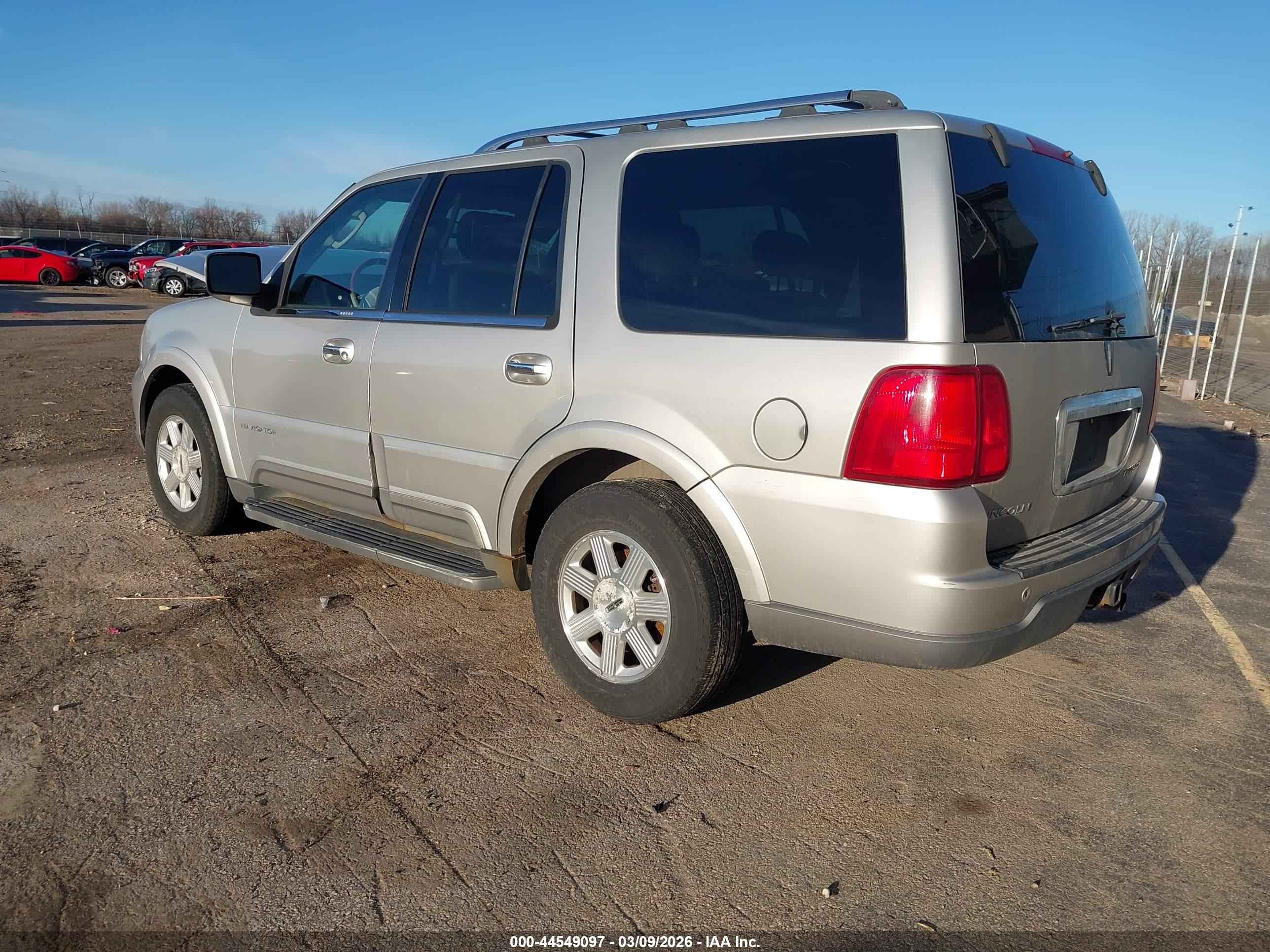 LINCOLN NAVIGATOR image 3