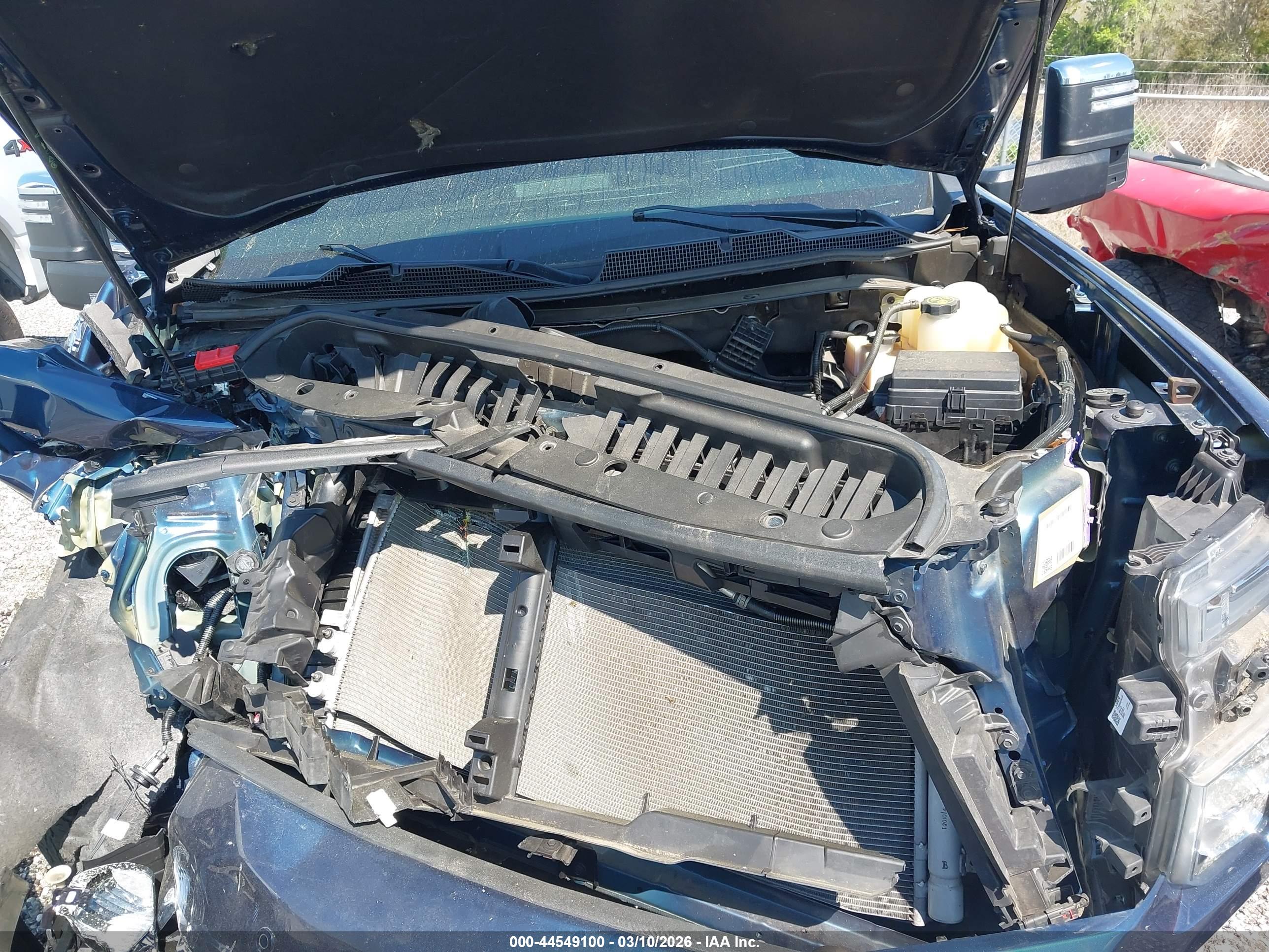 CHEVROLET SILVERADO image 10
