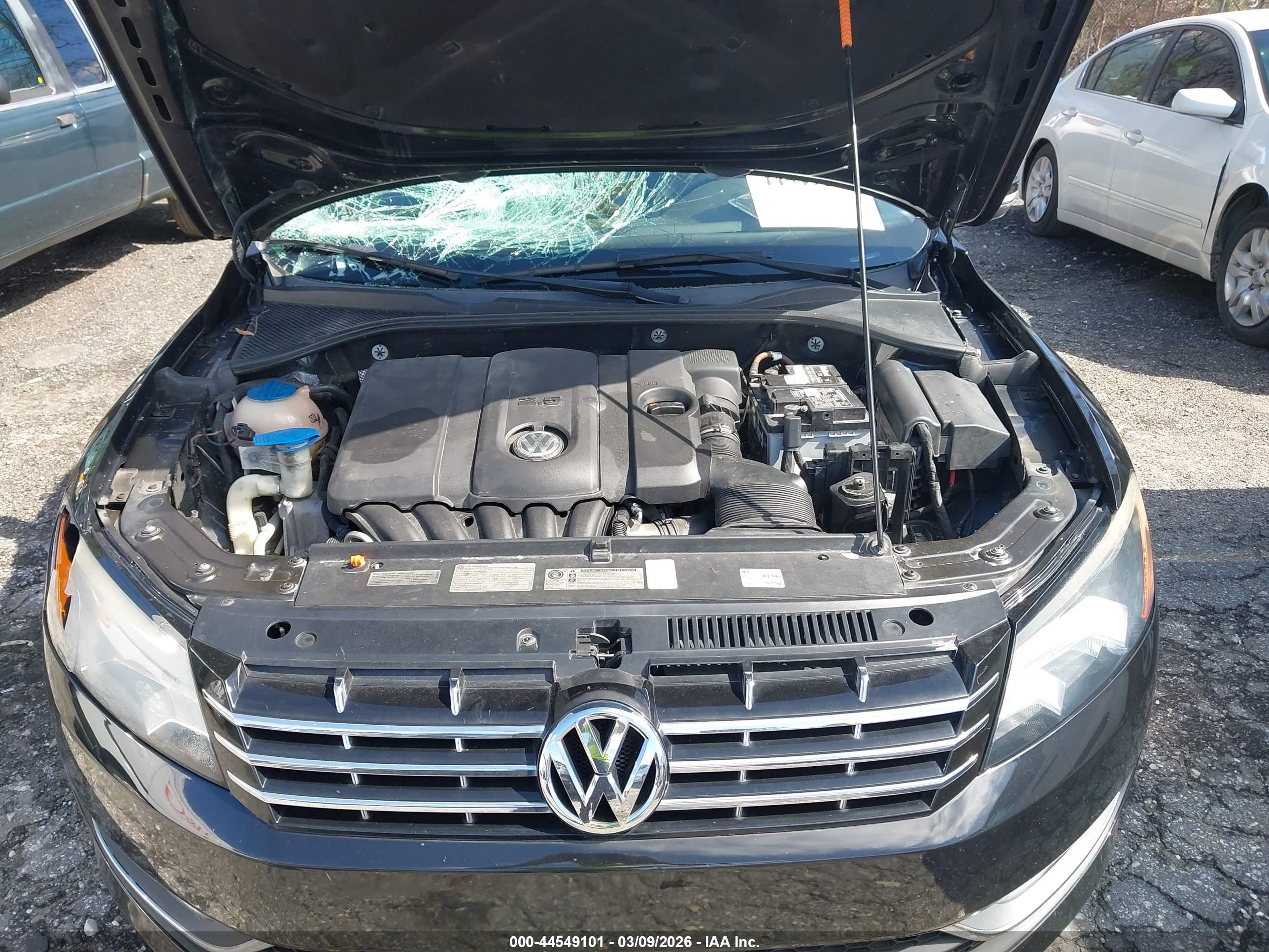 VOLKSWAGEN PASSAT image 10