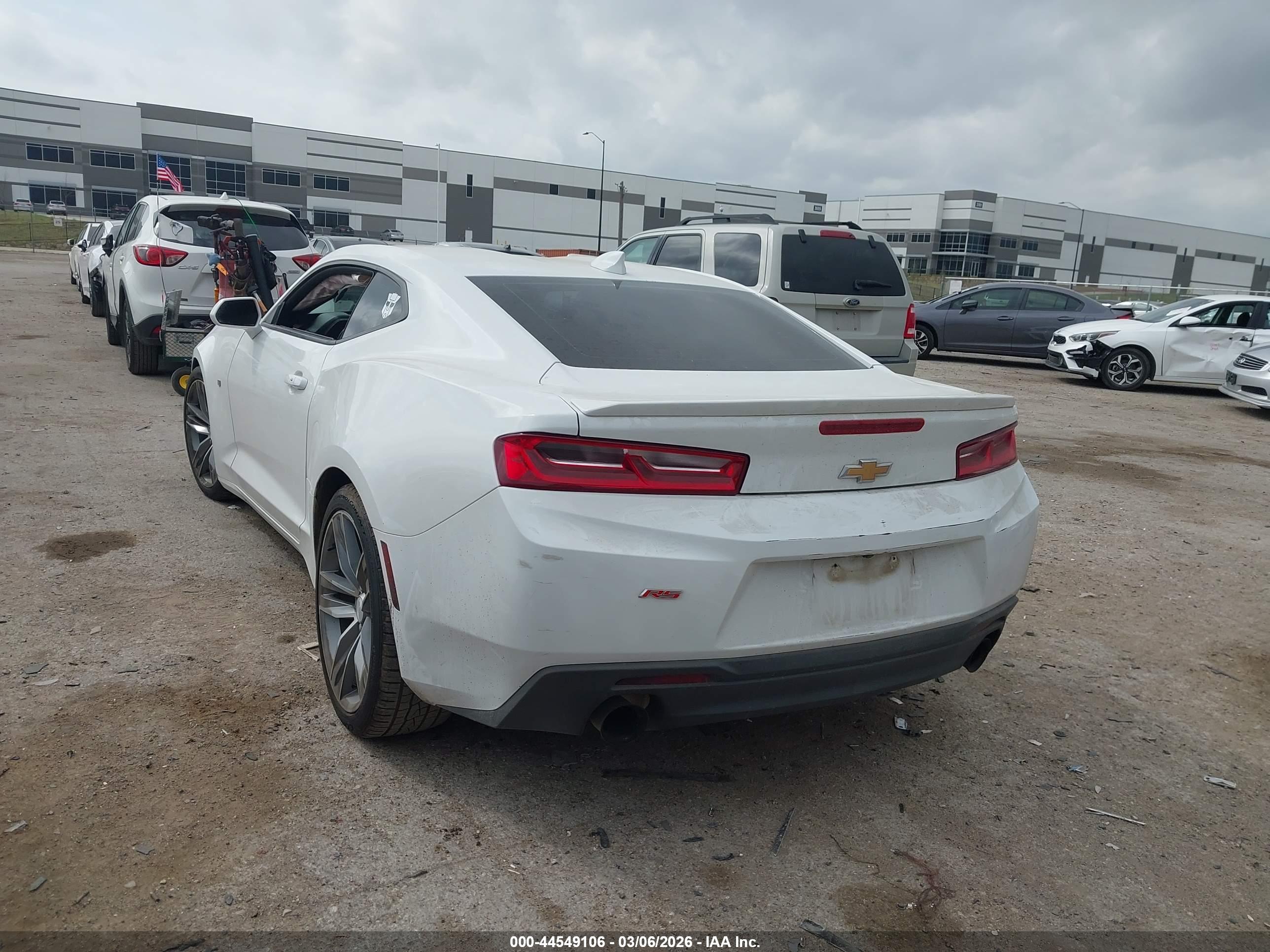 CHEVROLET CAMARO image 3