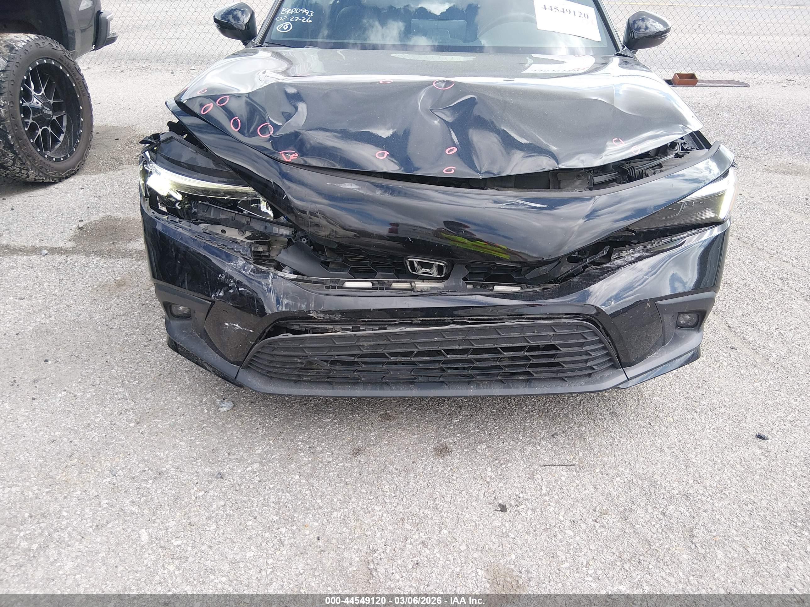 HONDA CIVIC image 6
