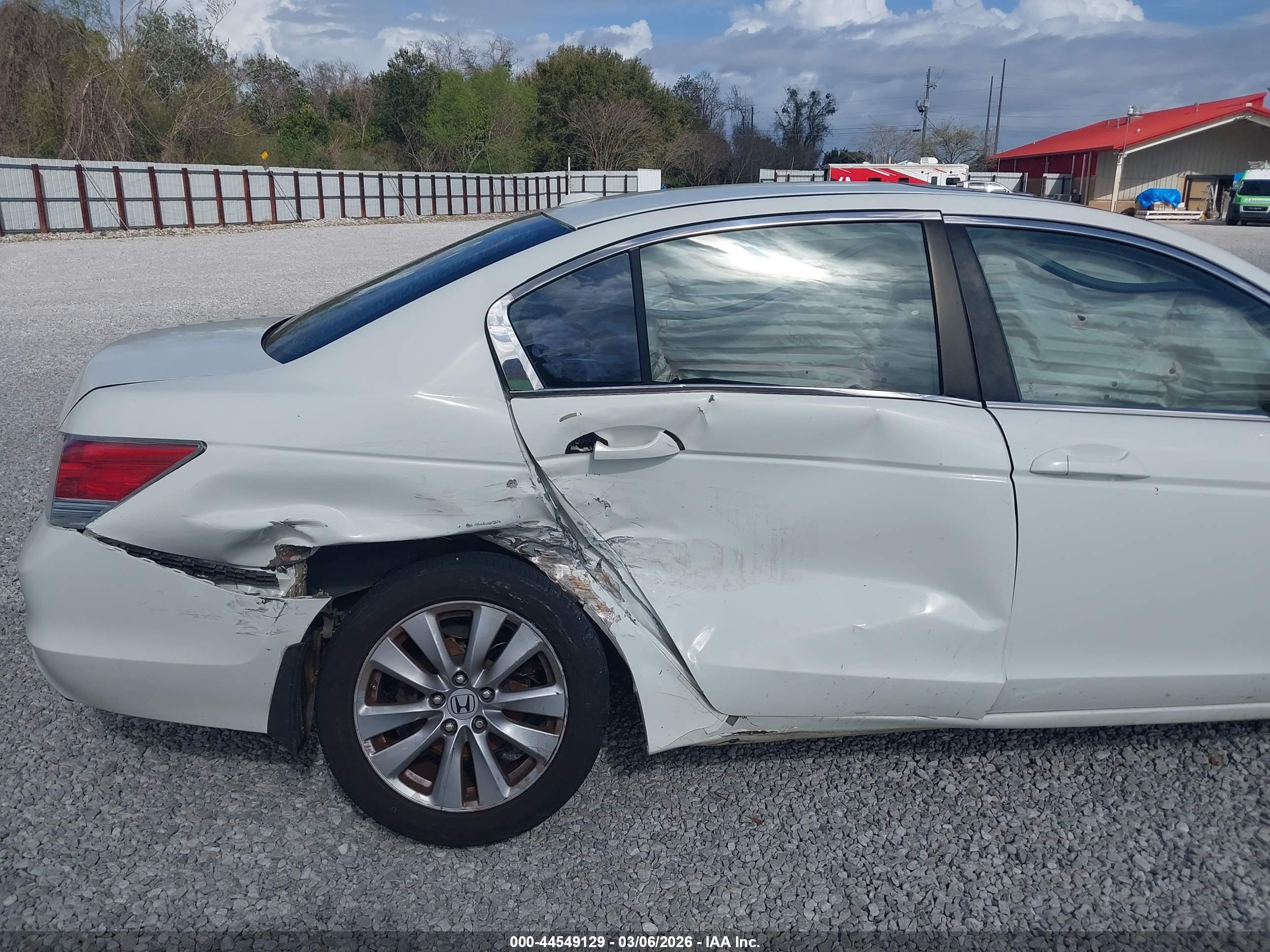 HONDA ACCORD image 6