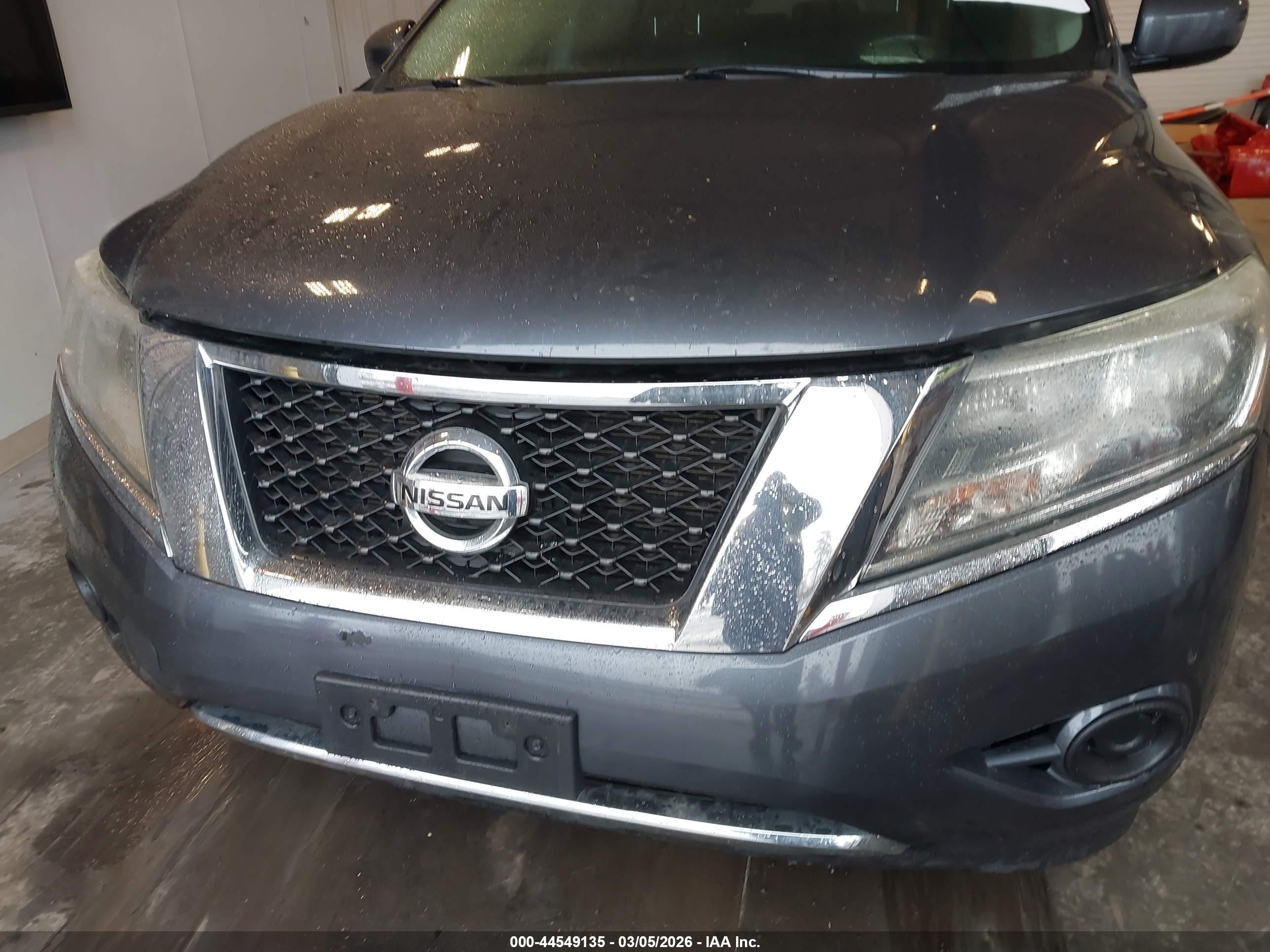 NISSAN PATHFINDER image 6
