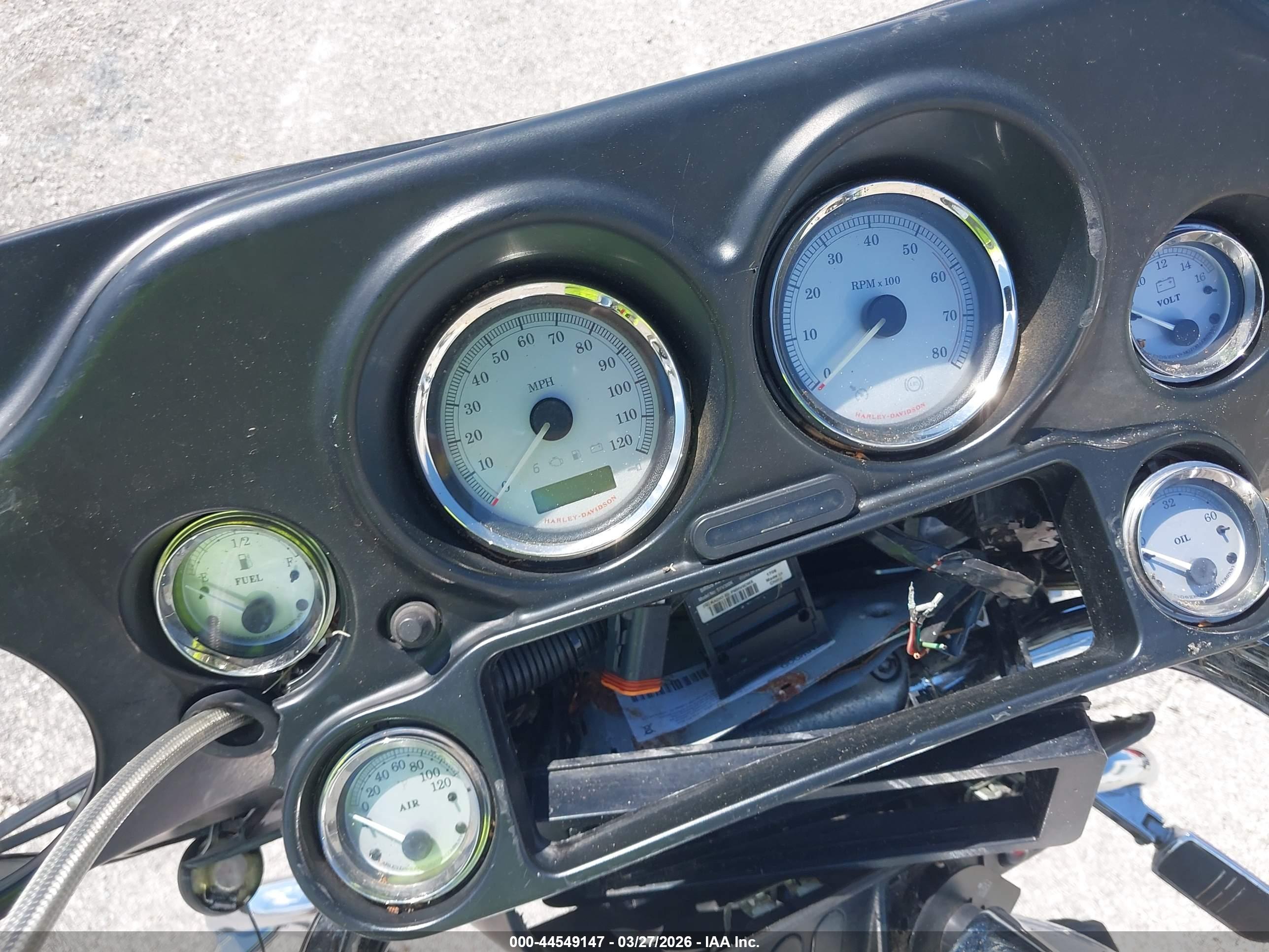 HARLEY-DAVIDSON FLHX image 7