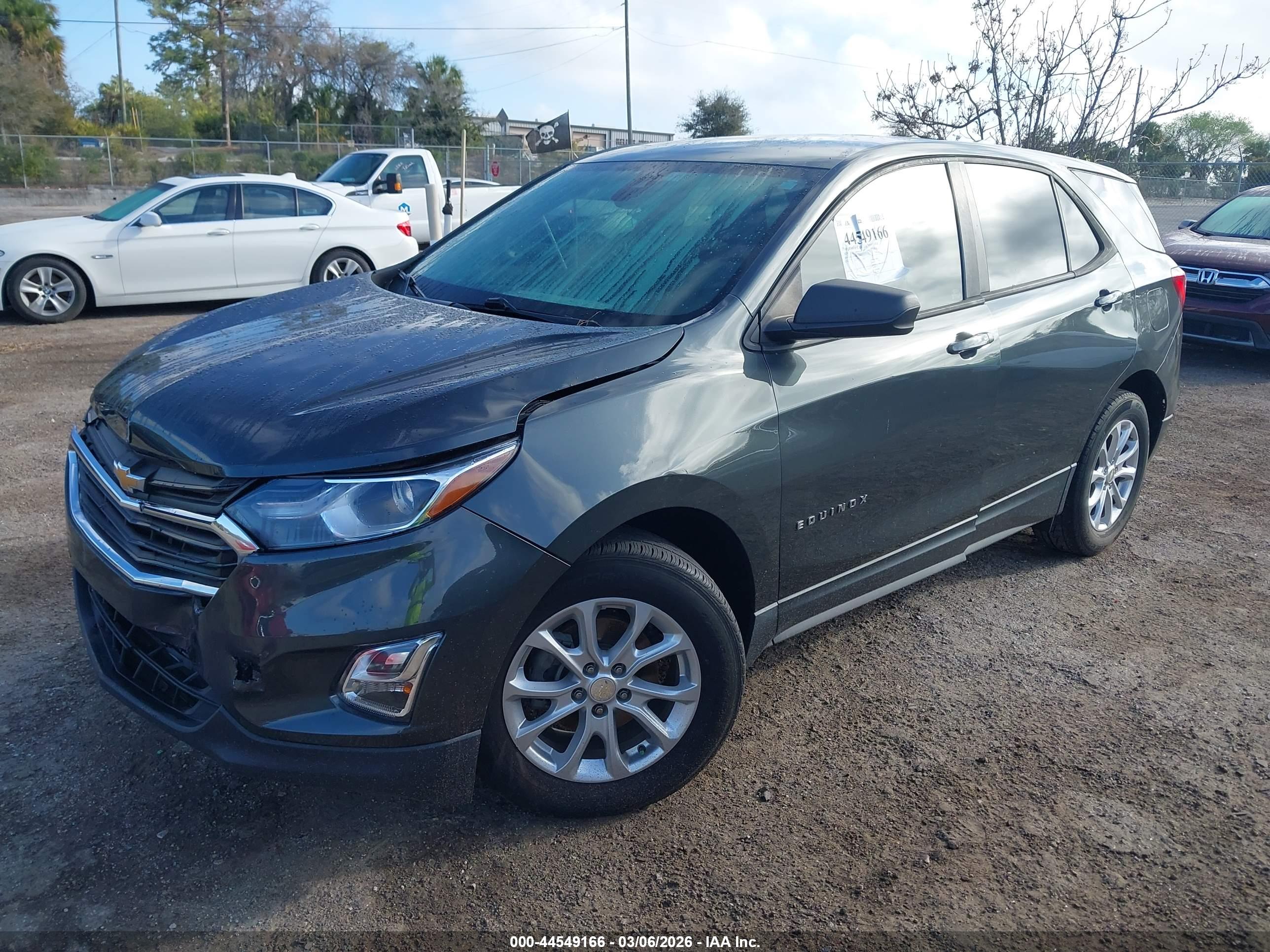 CHEVROLET EQUINOX image 2