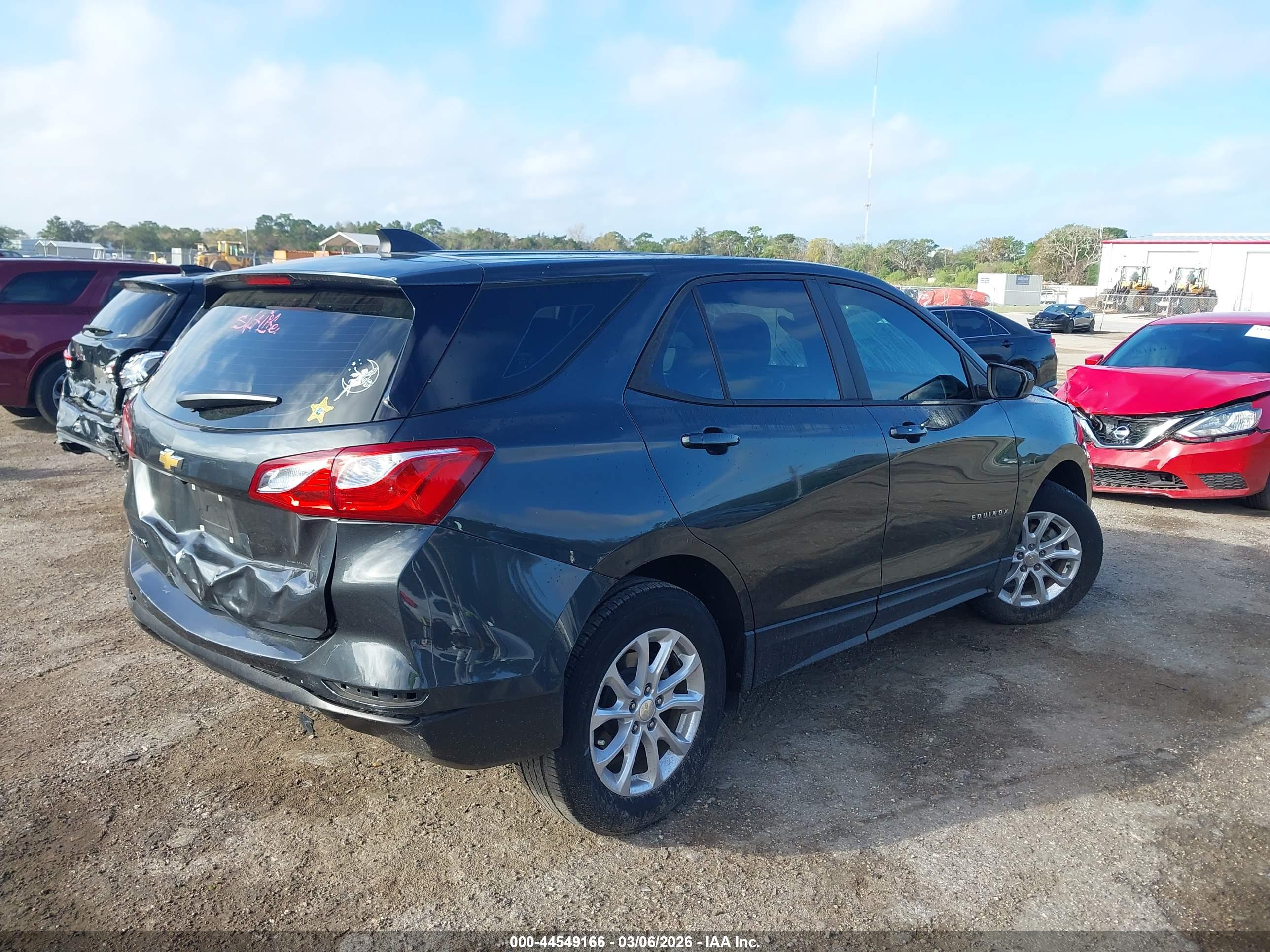 CHEVROLET EQUINOX image 4