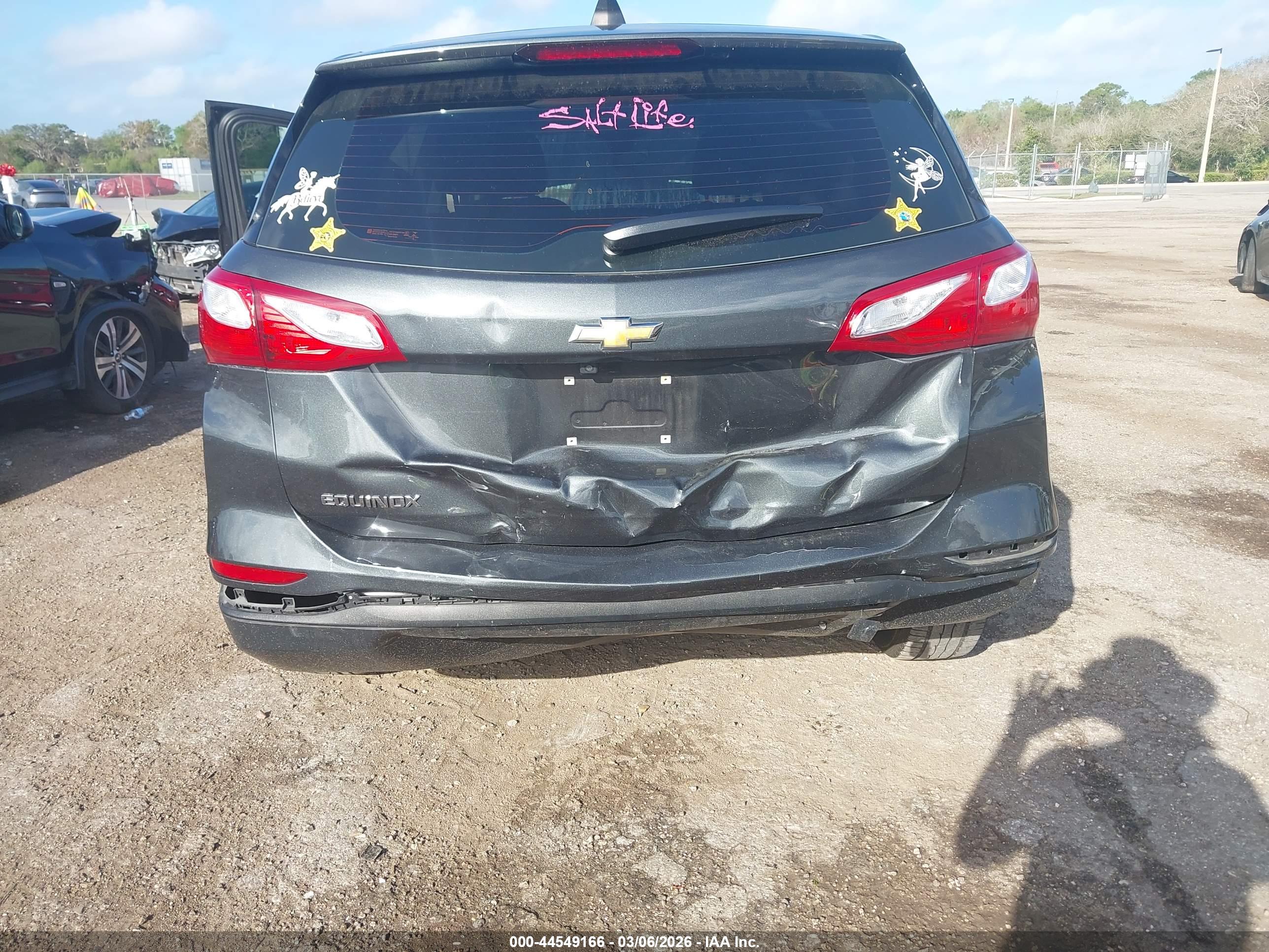 CHEVROLET EQUINOX image 6