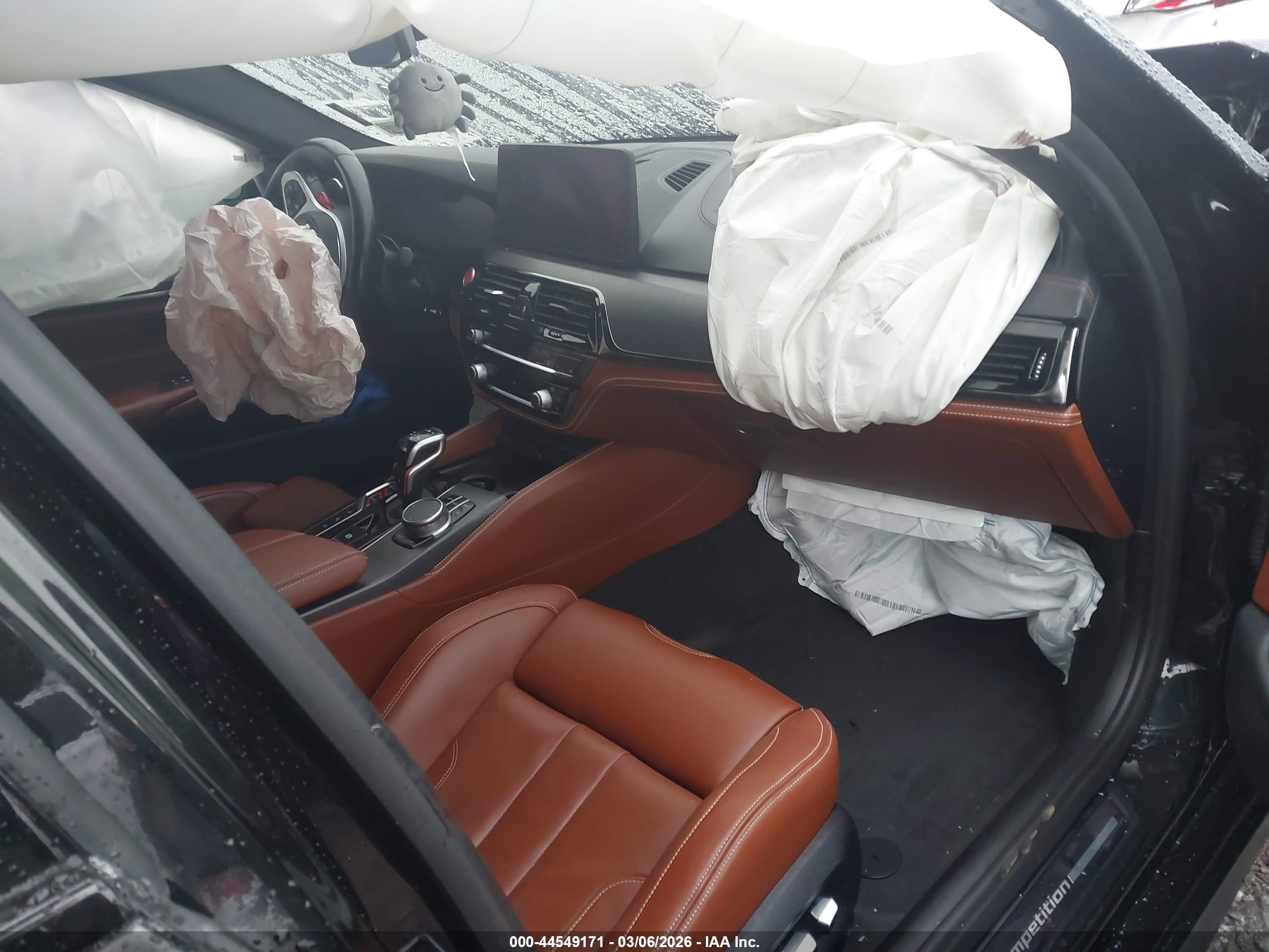 BMW M5 image 5