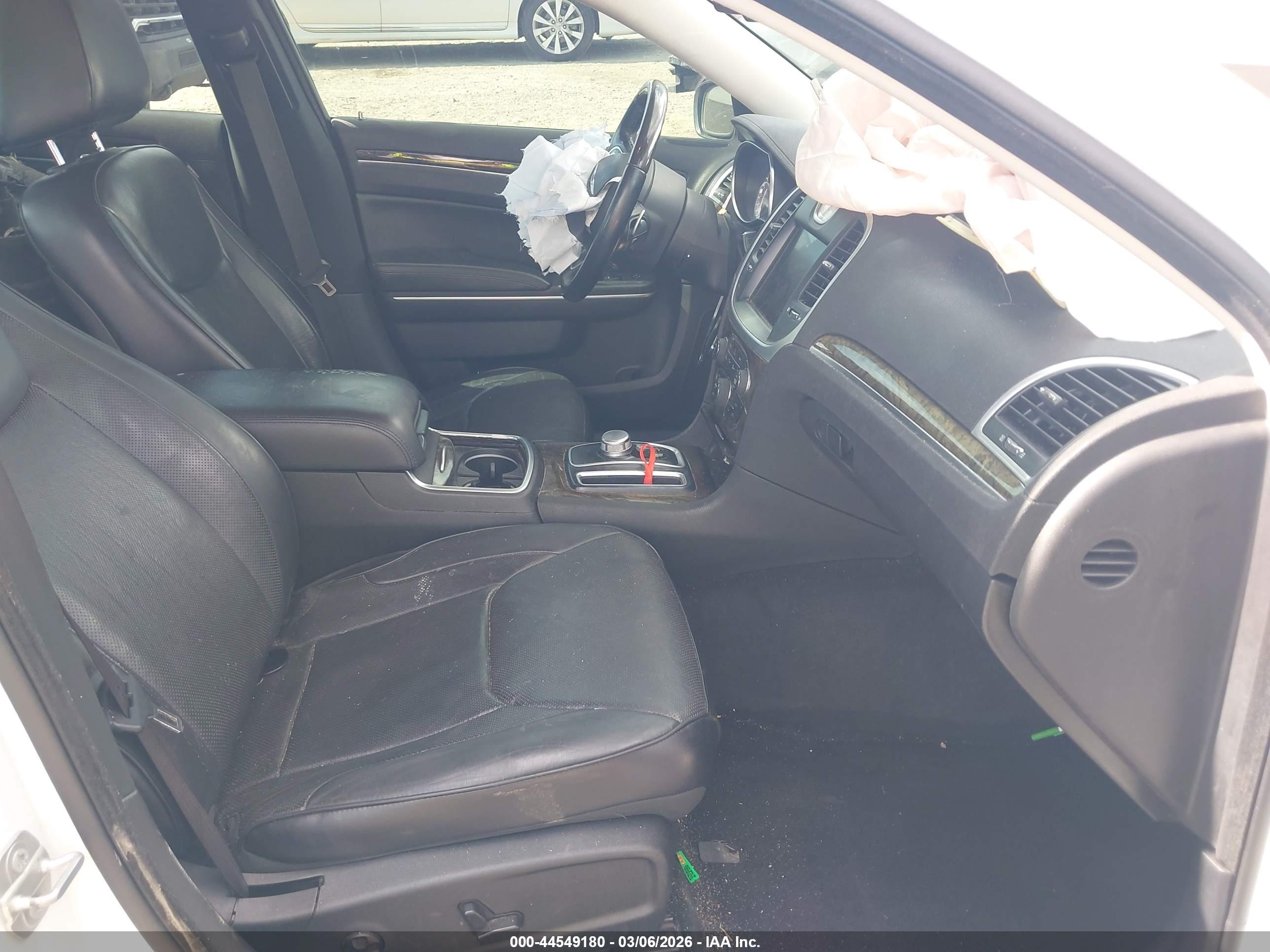 CHRYSLER 300C image 5