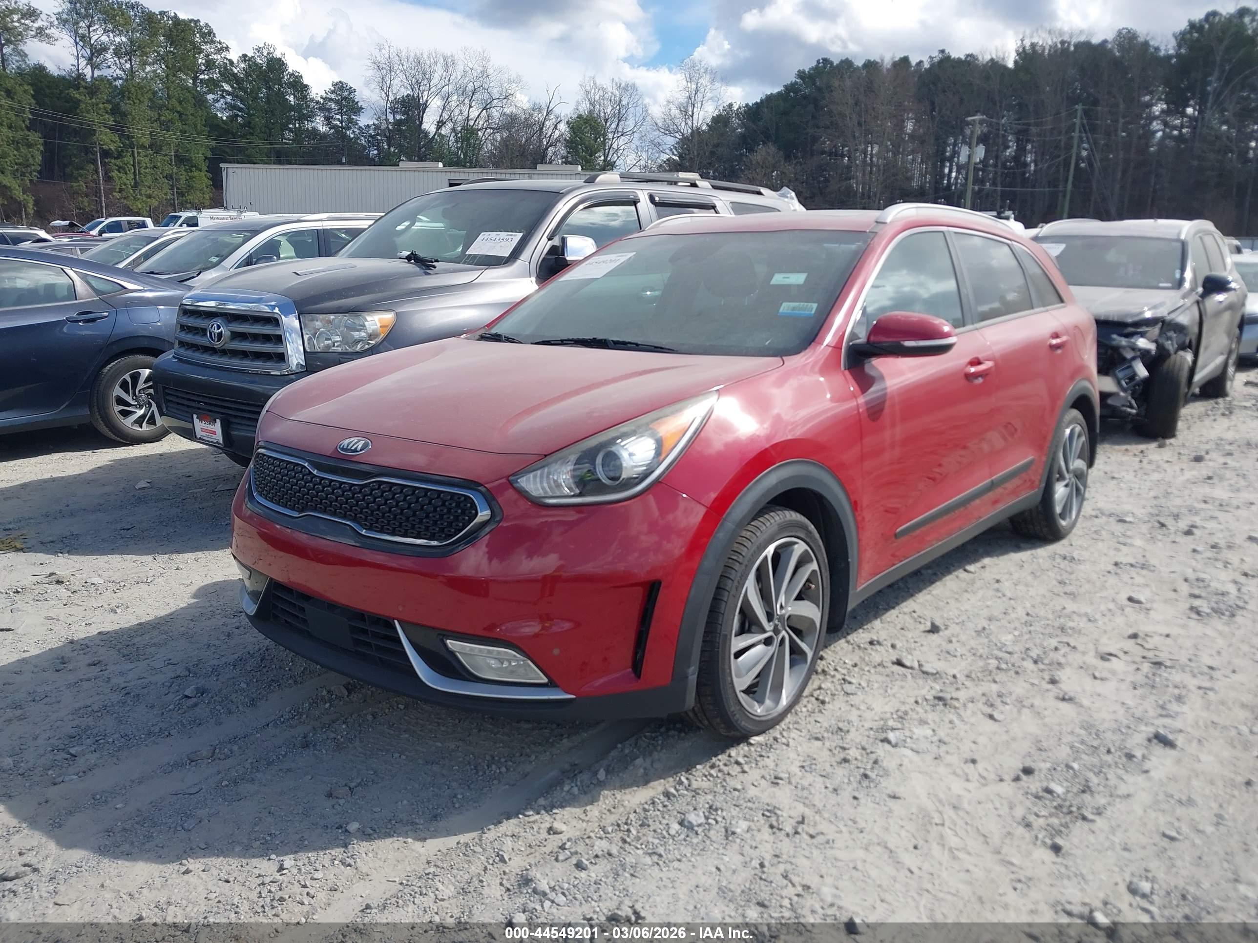 KIA NIRO image 2