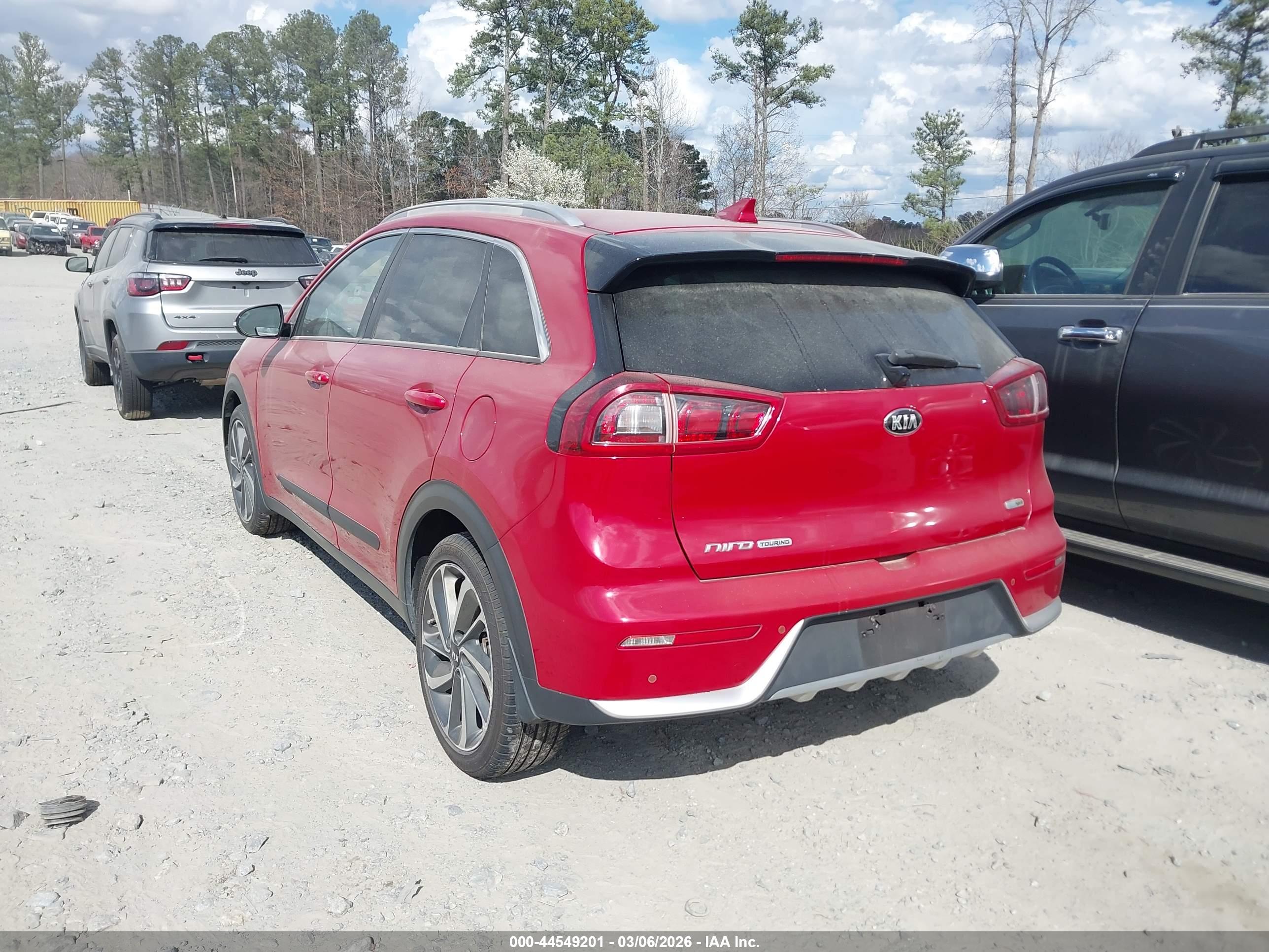 KIA NIRO image 3