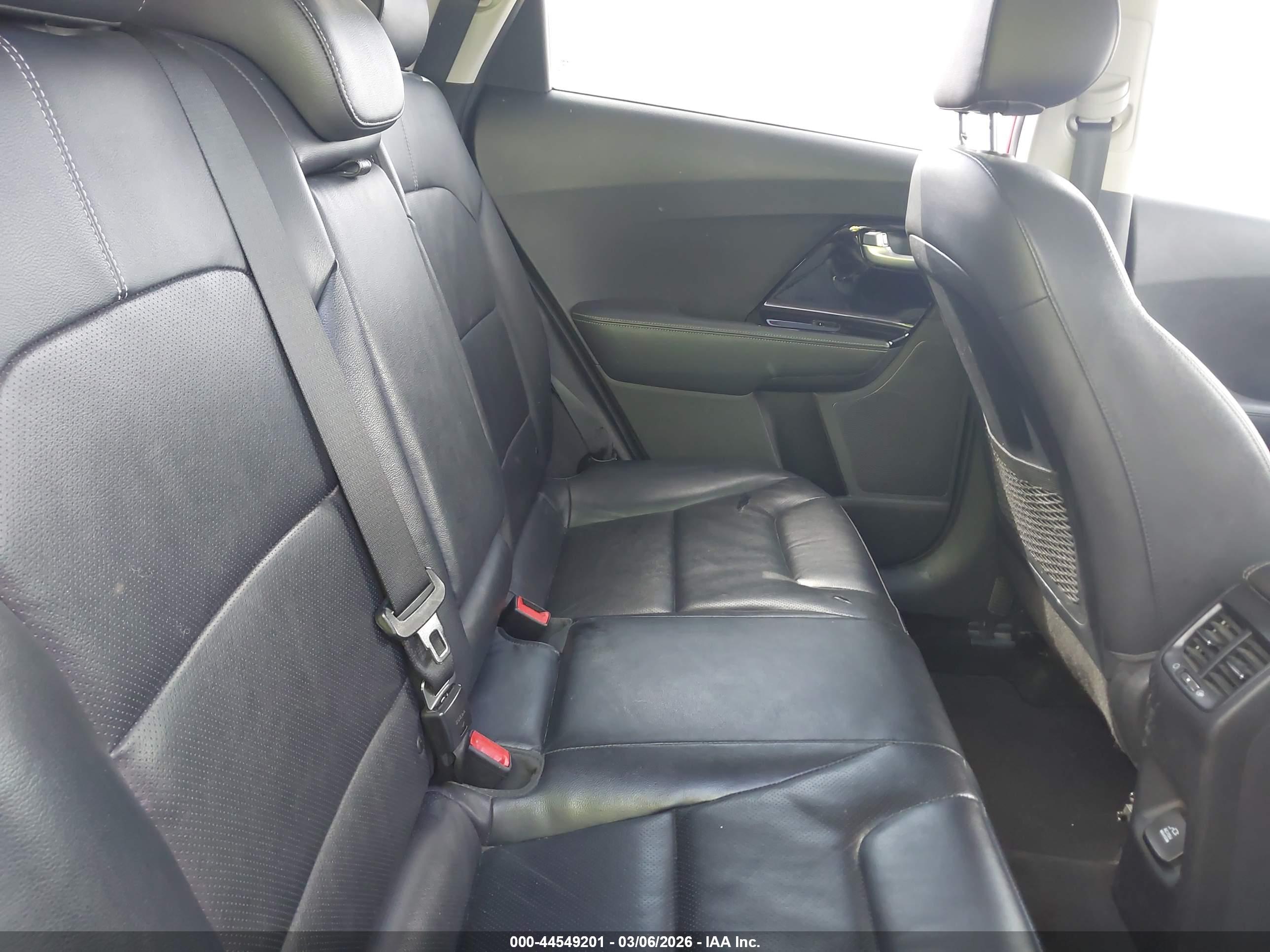 KIA NIRO image 8