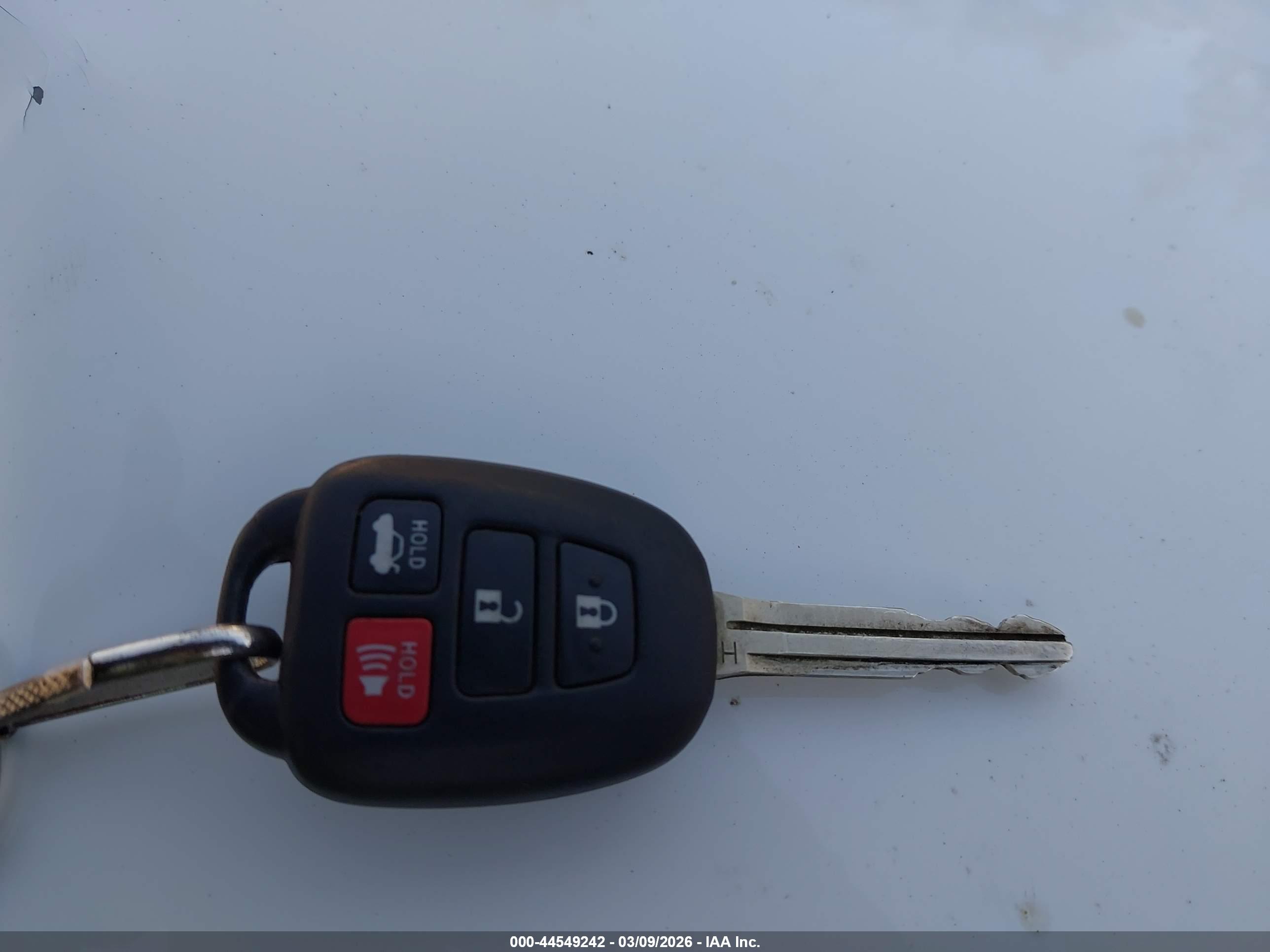 TOYOTA COROLLA image 11