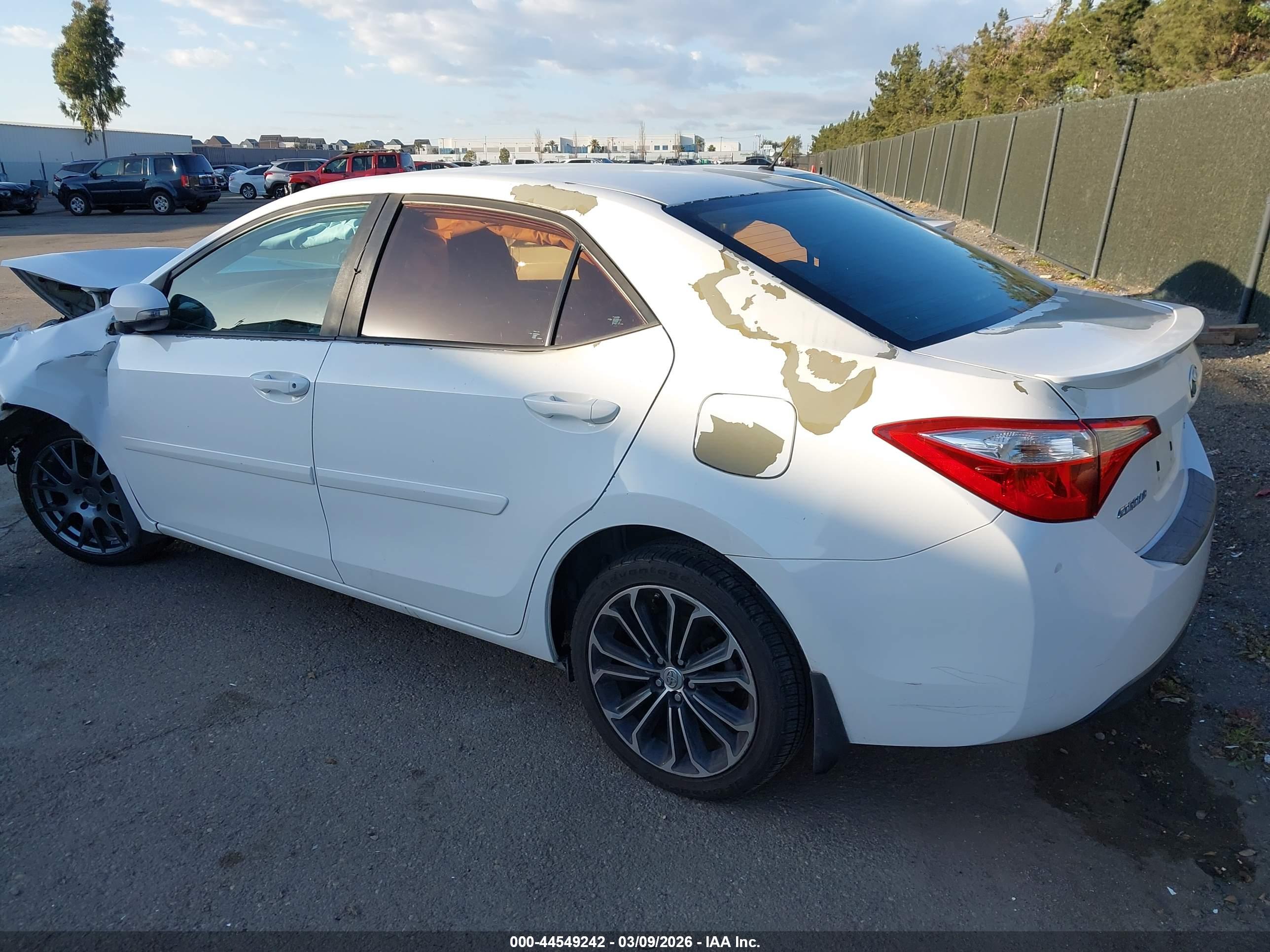 TOYOTA COROLLA image 3