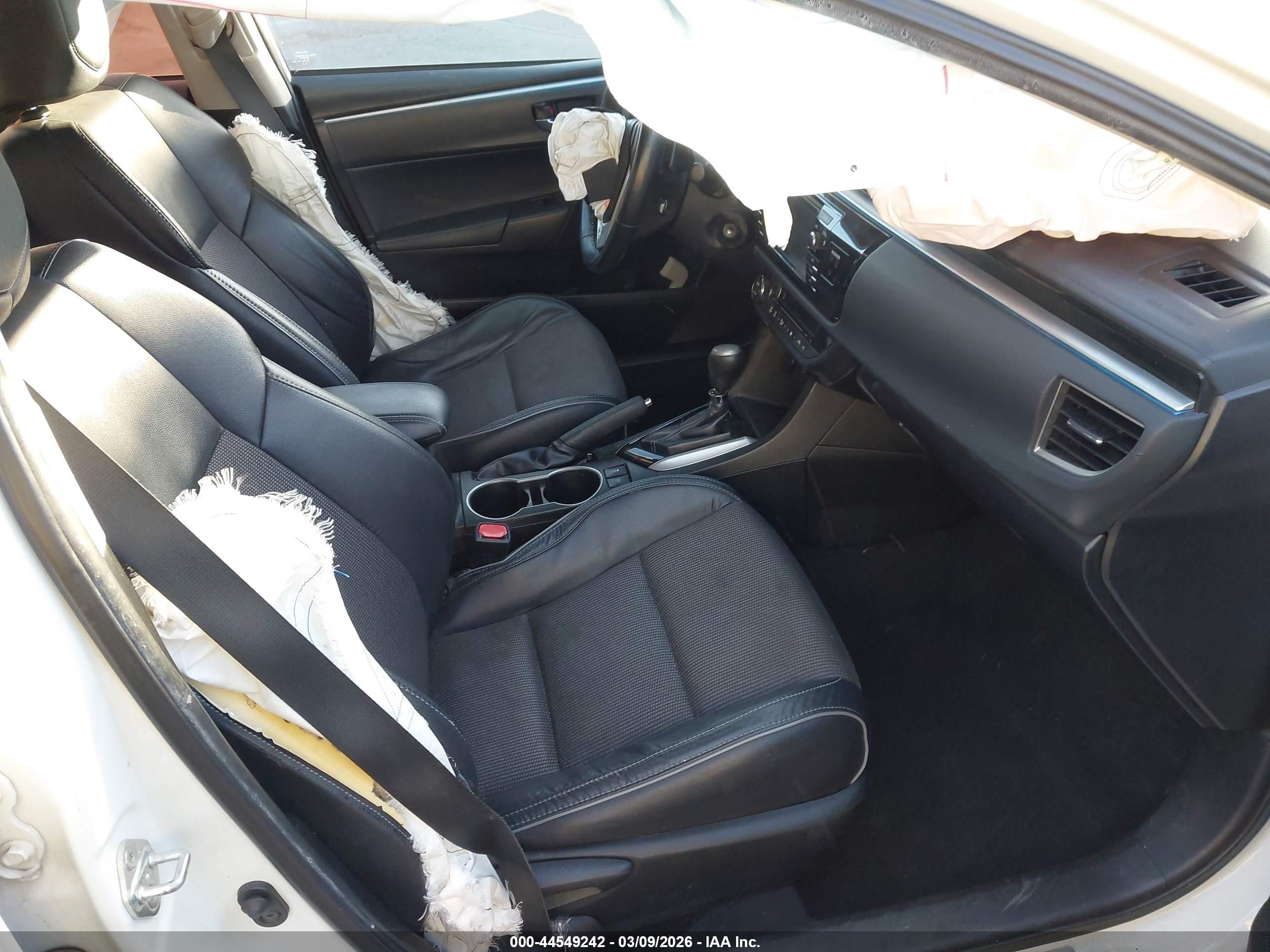 TOYOTA COROLLA image 5