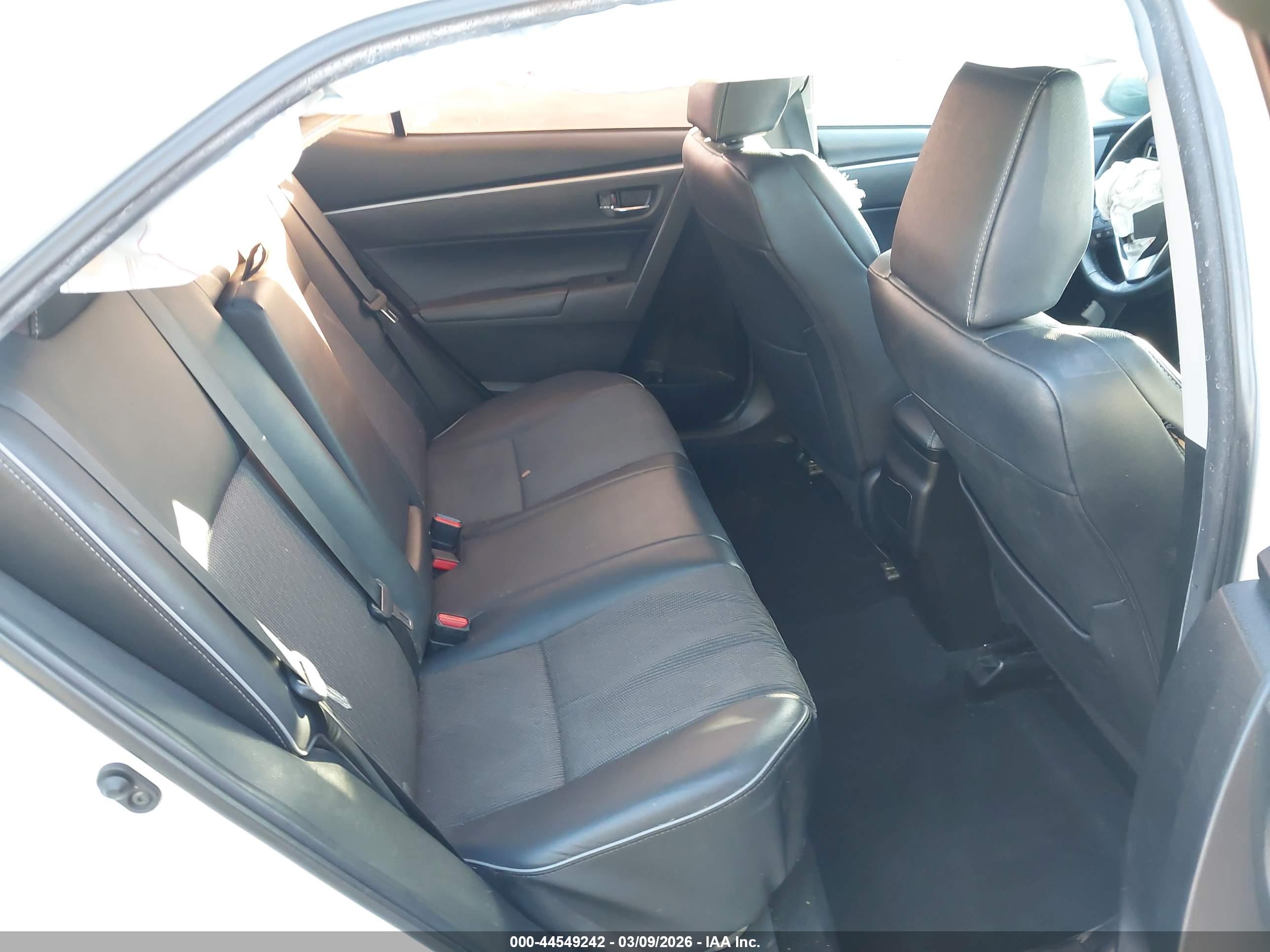 TOYOTA COROLLA image 8