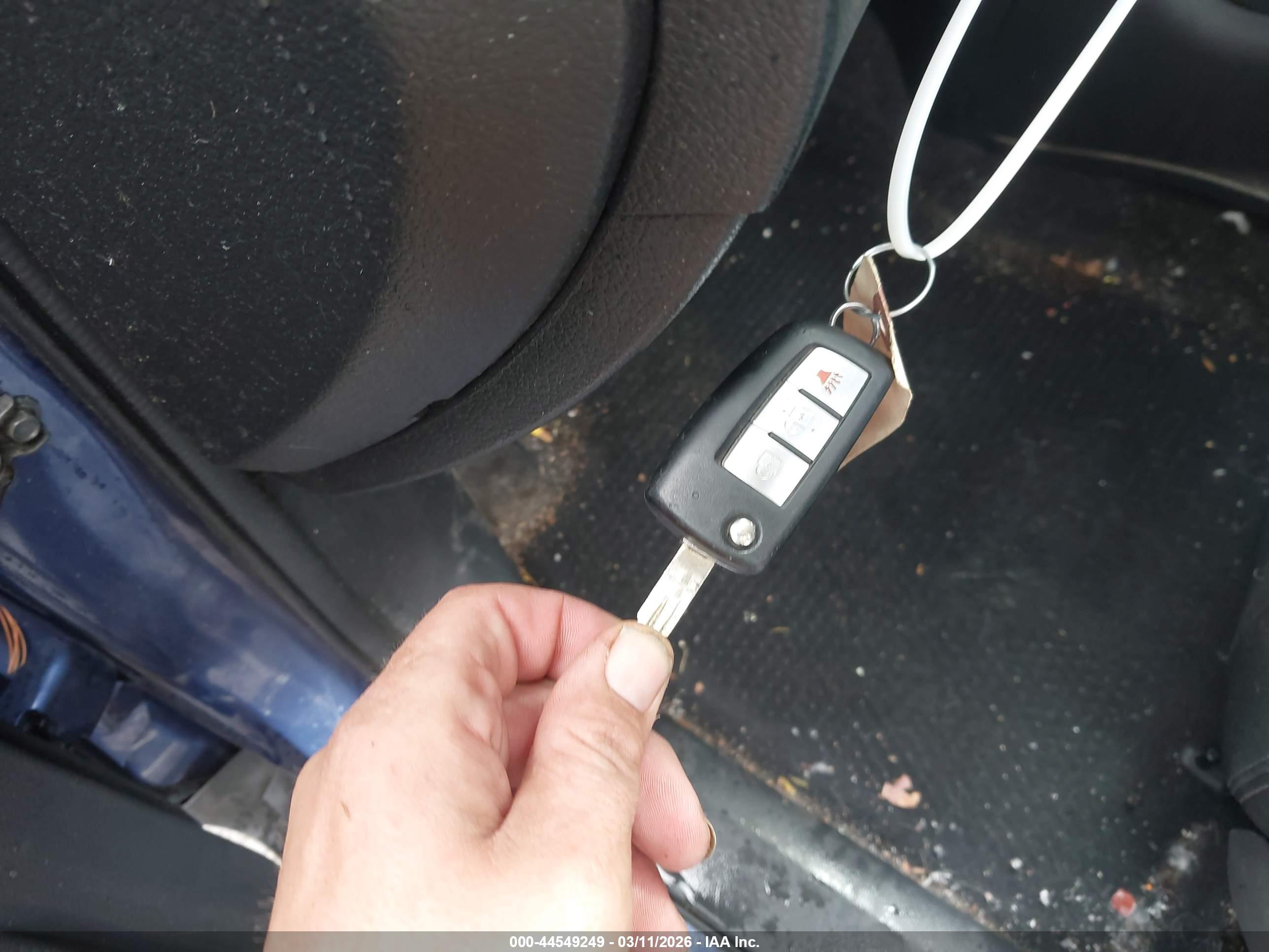 NISSAN ROGUE image 11