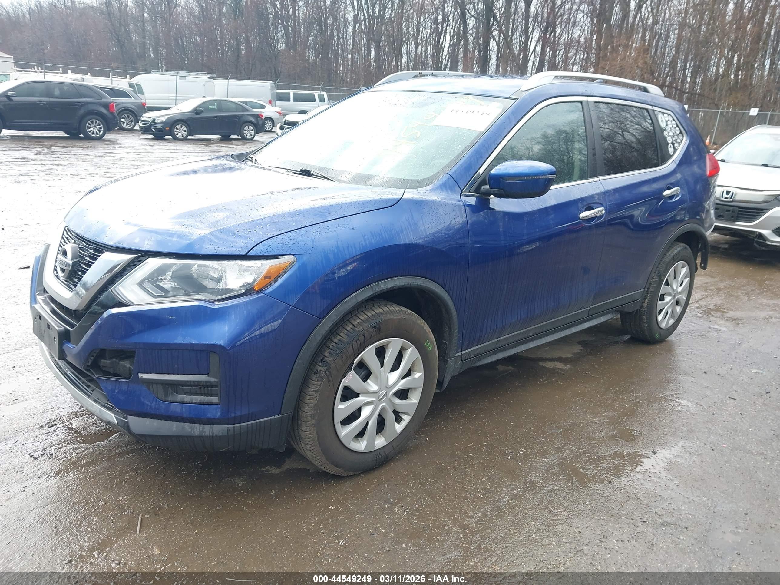 NISSAN ROGUE image 2