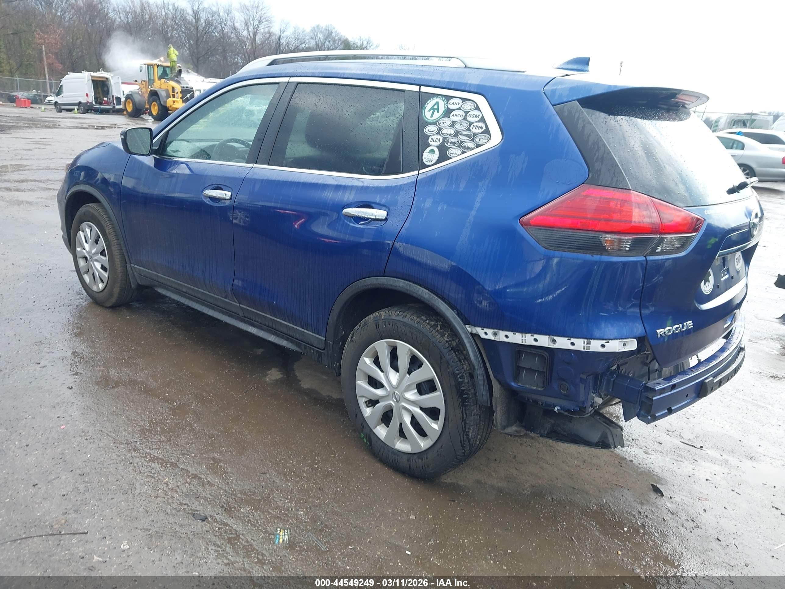 NISSAN ROGUE image 3