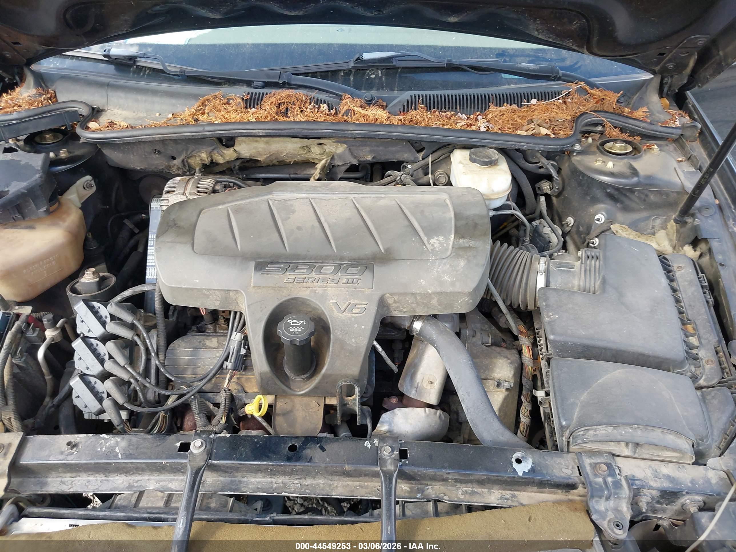 BUICK LUCERNE image 10