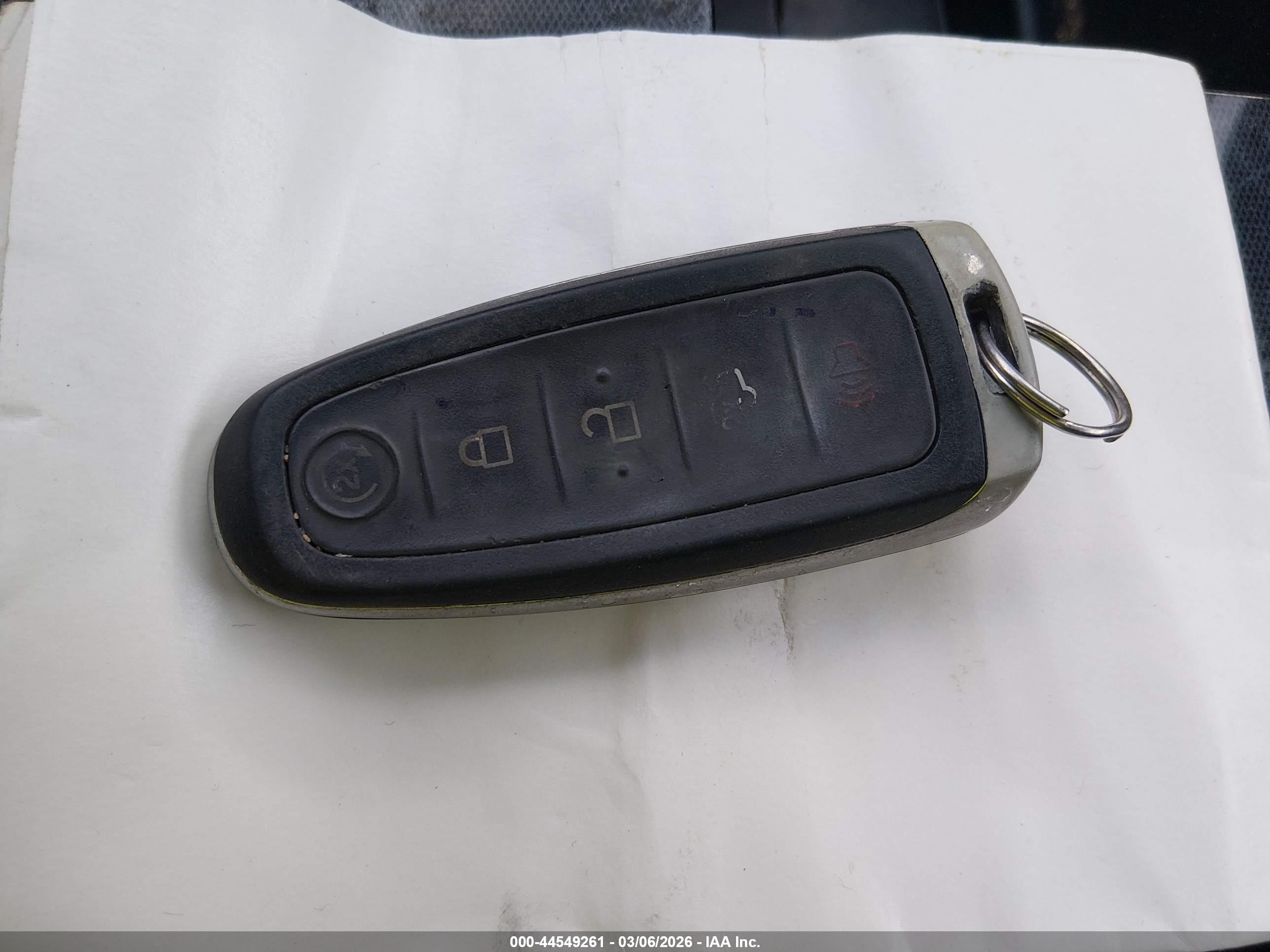 FORD TAURUS image 11