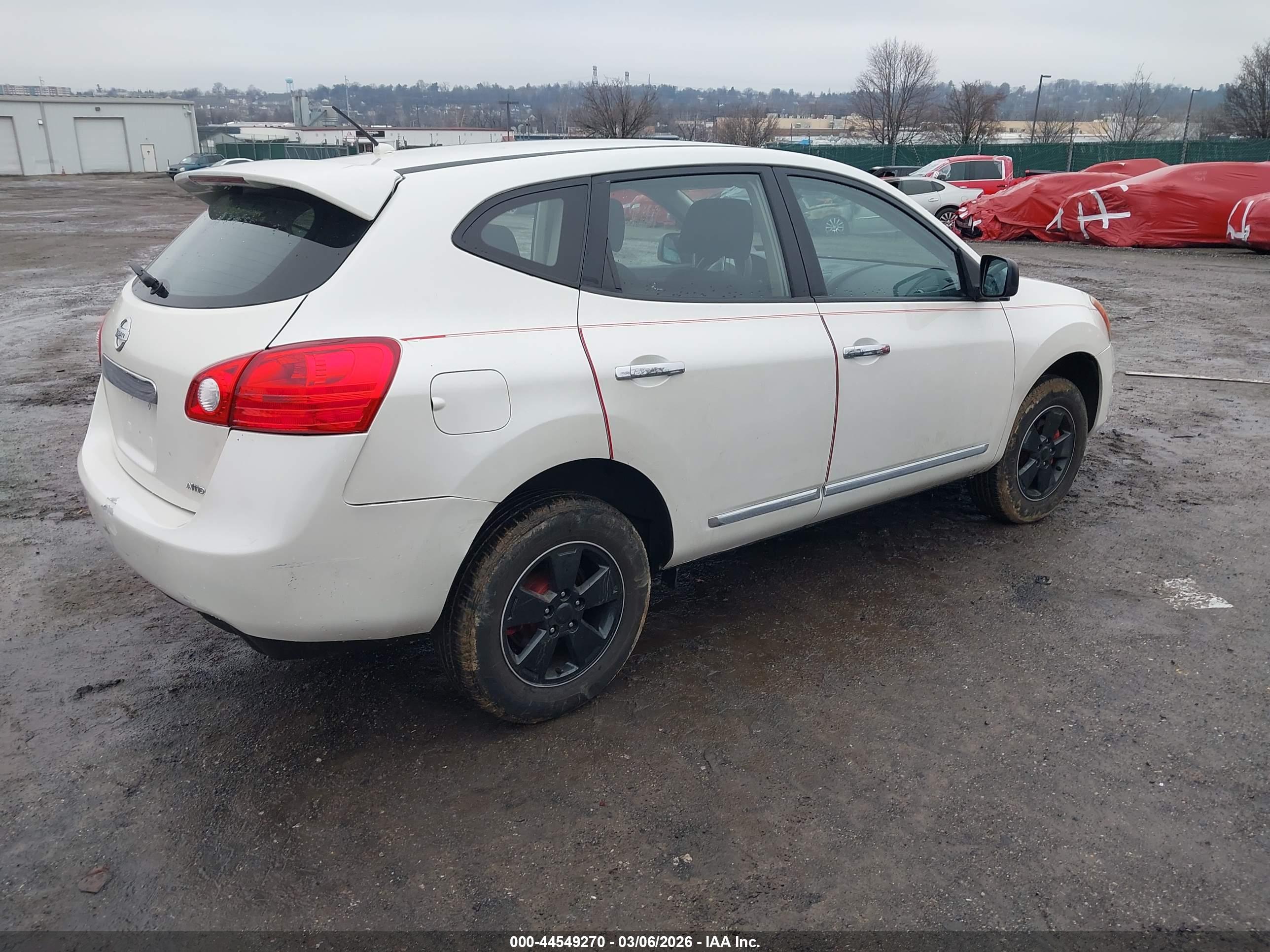 NISSAN ROGUE image 4