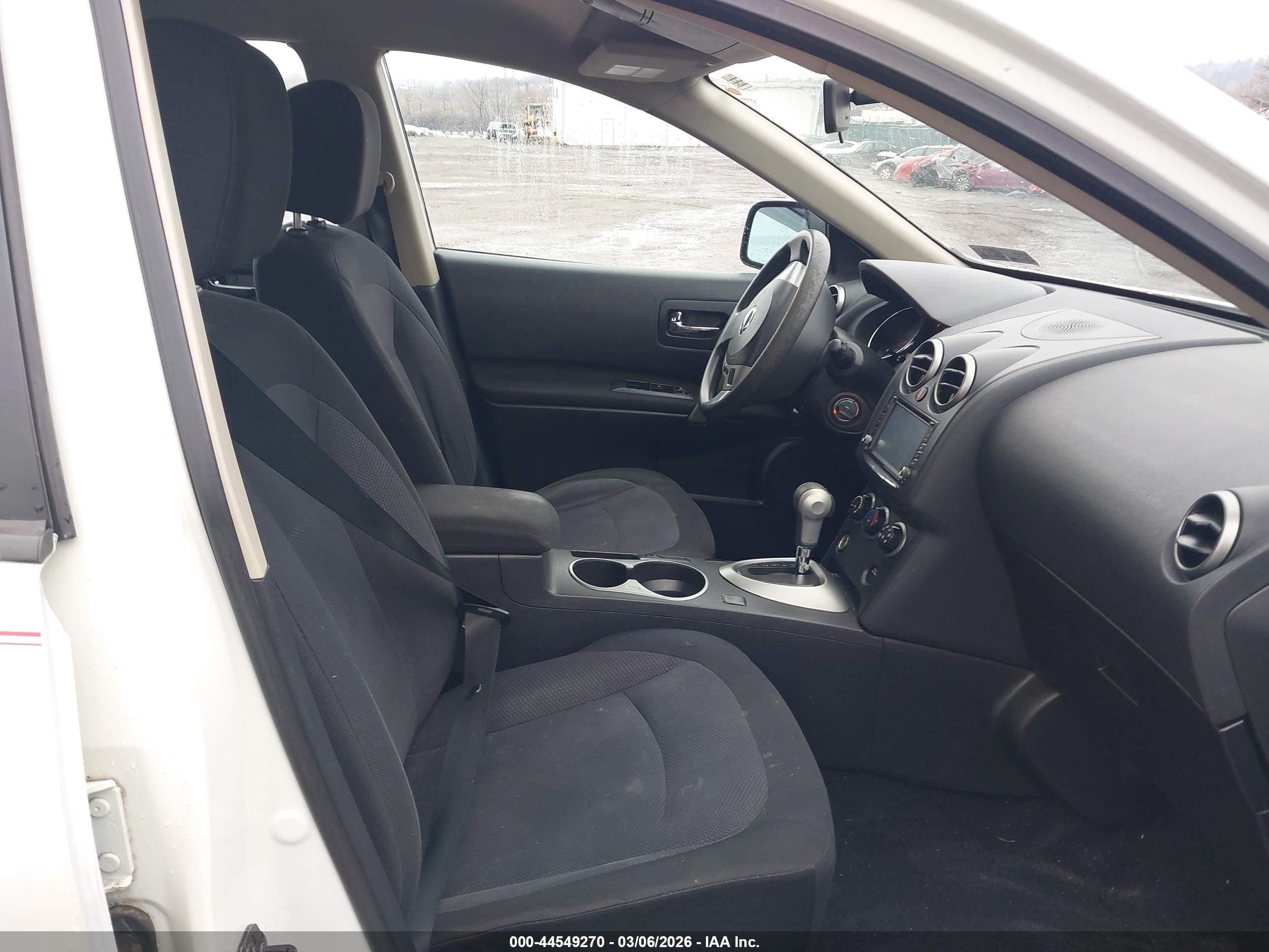 NISSAN ROGUE image 5