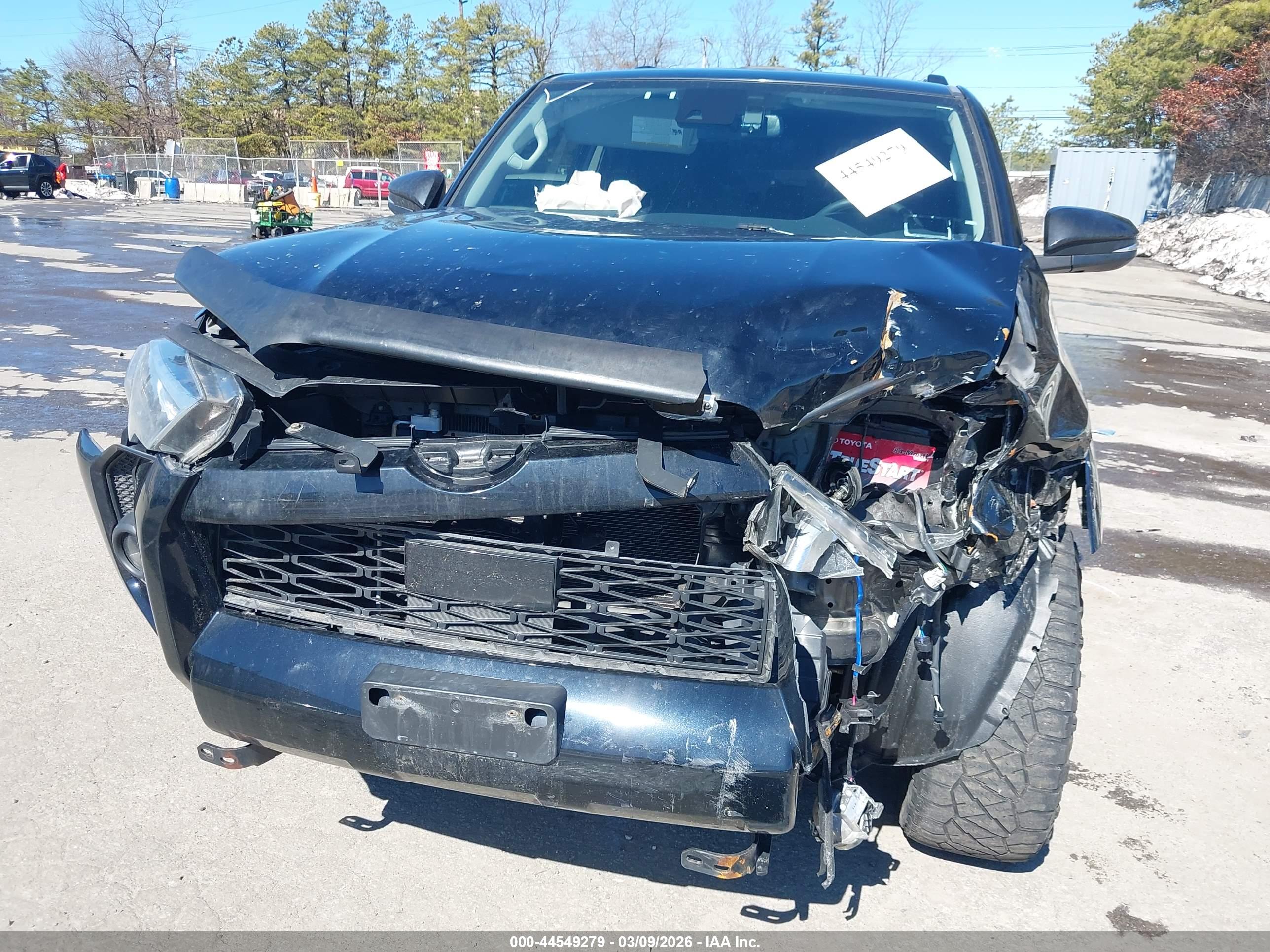 TOYOTA 4RUNNER image 6