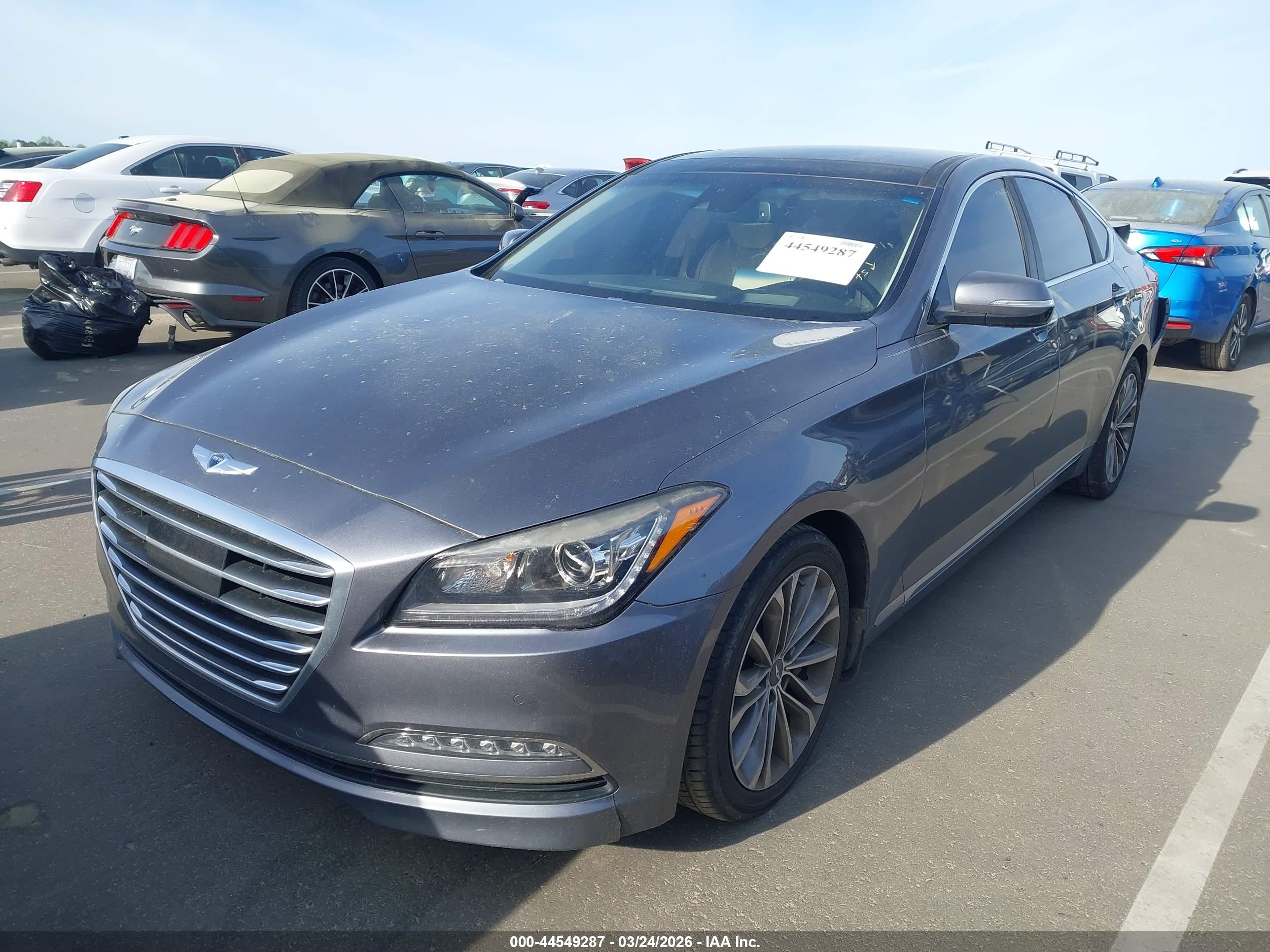 HYUNDAI GENESIS image 2