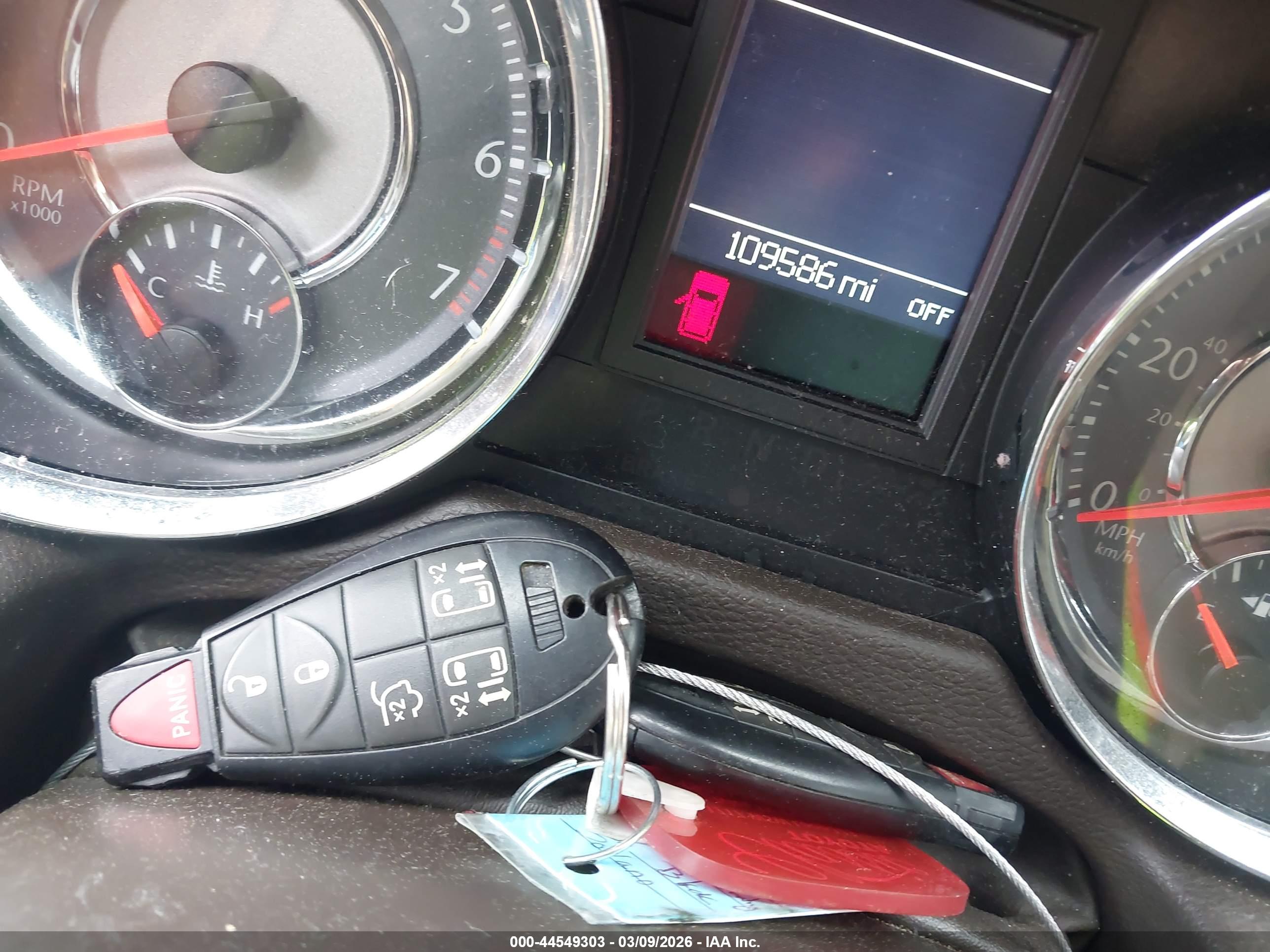 CHRYSLER TOWN image 11