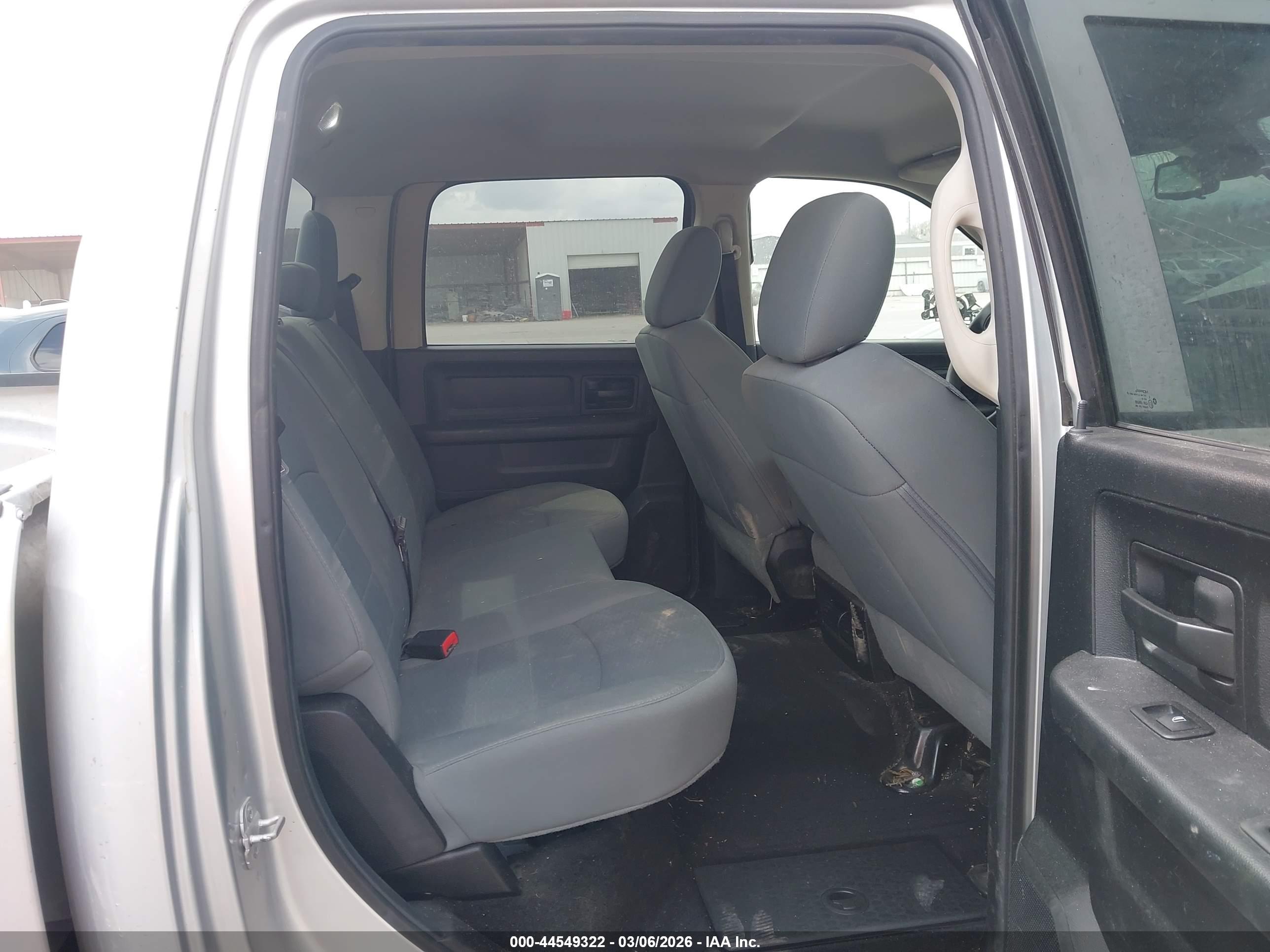 RAM 2500 image 8