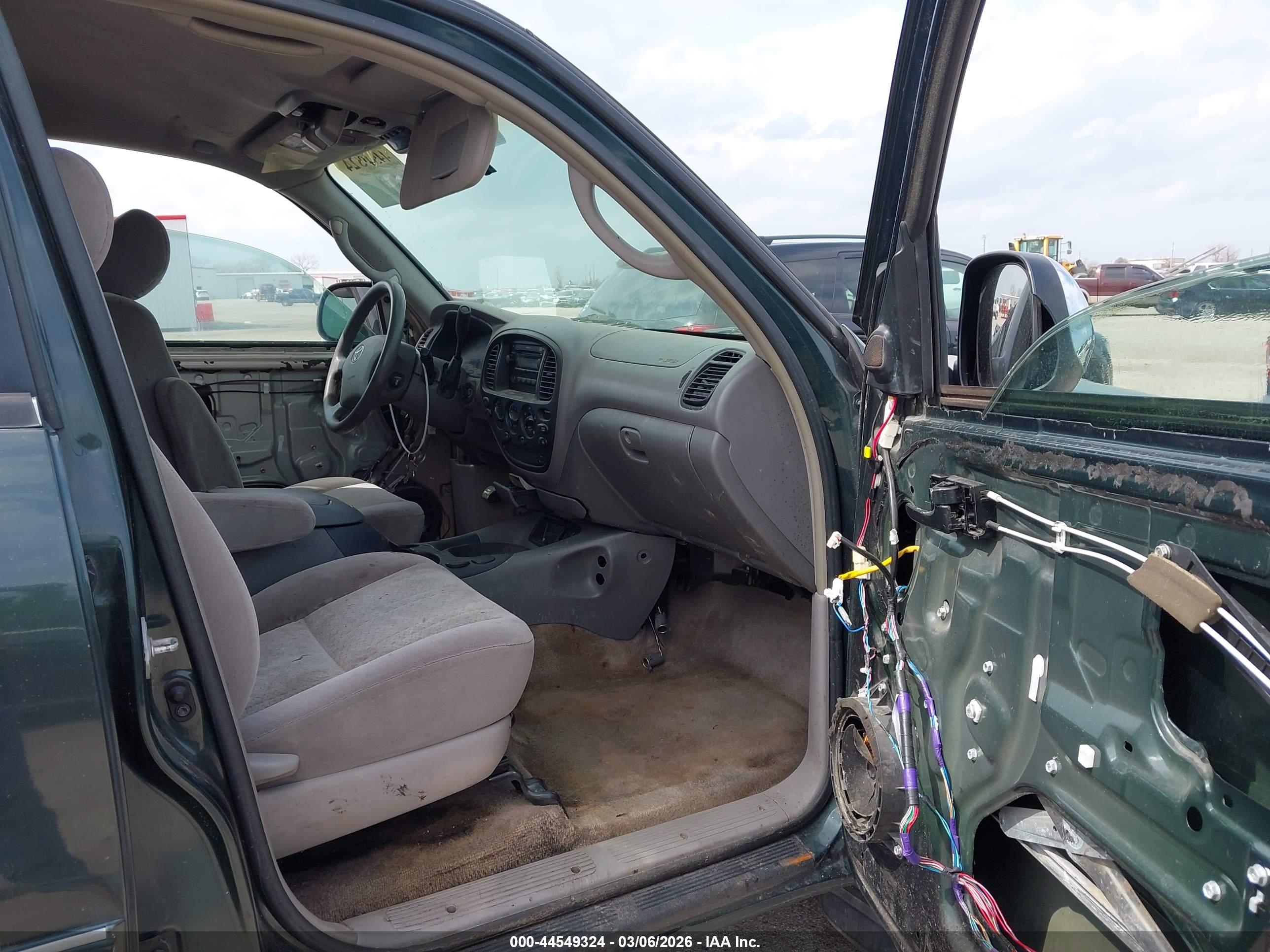 TOYOTA TUNDRA image 5