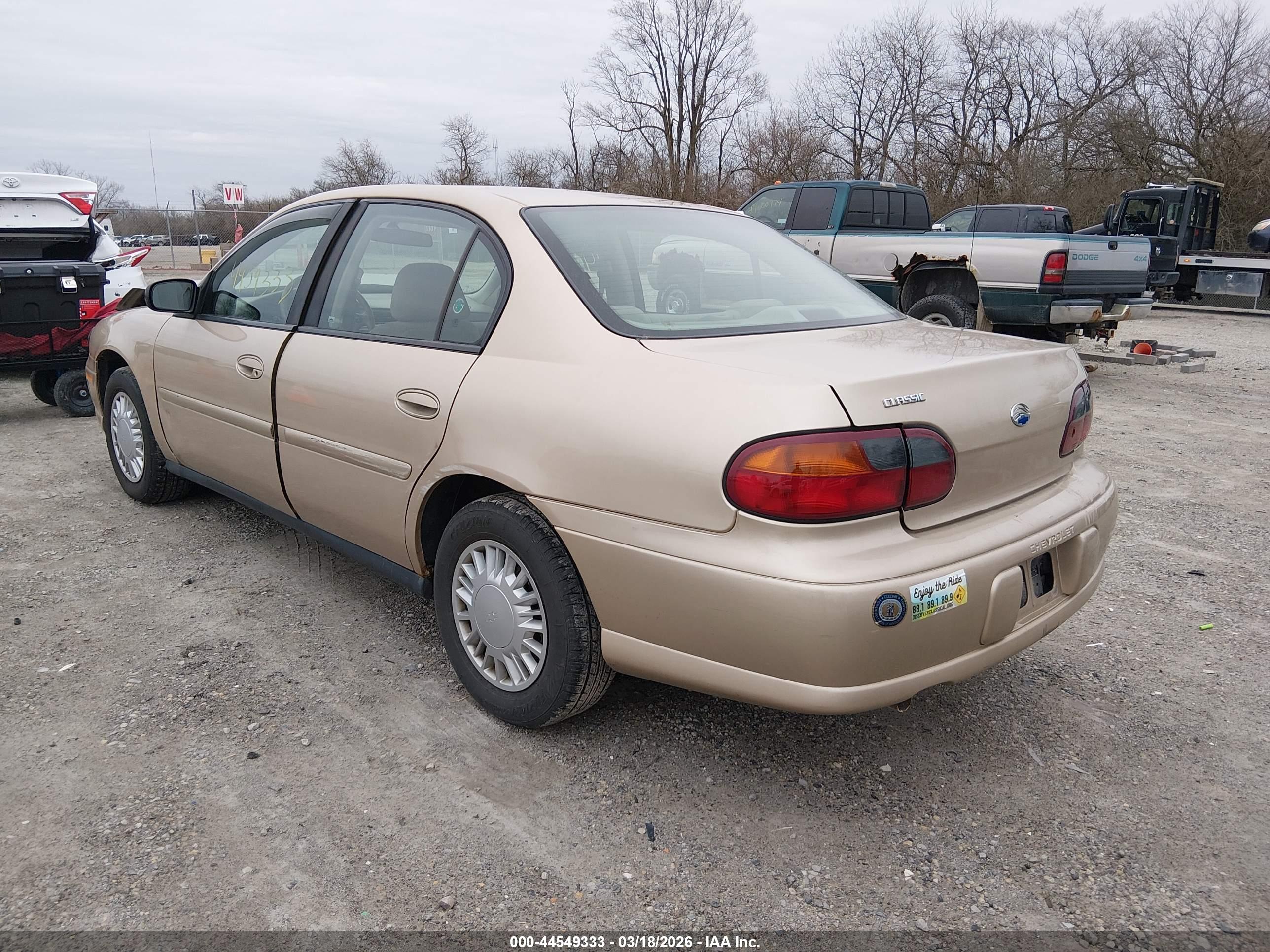 CHEVROLET CLASSIC image 3