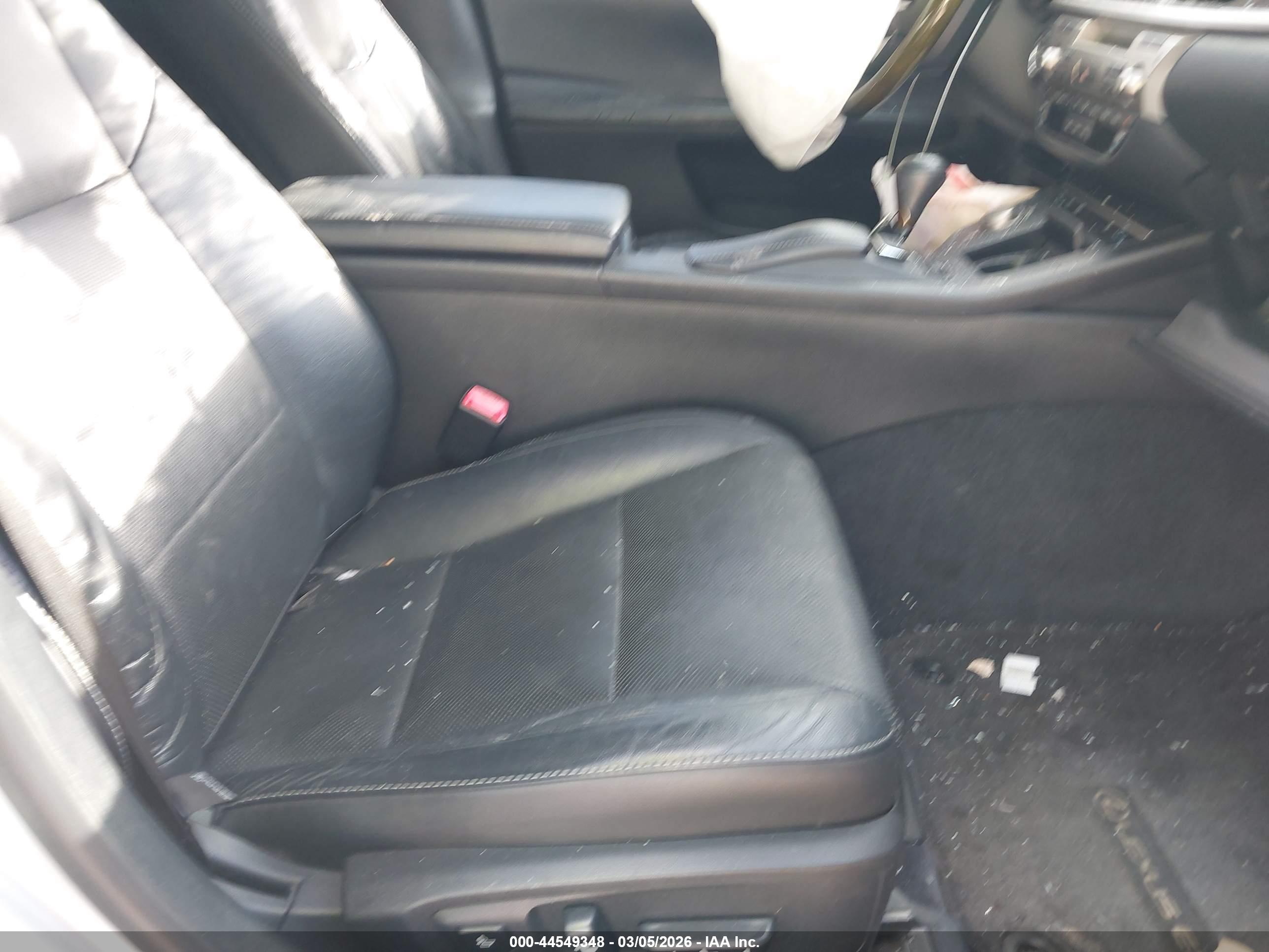 LEXUS ES image 5