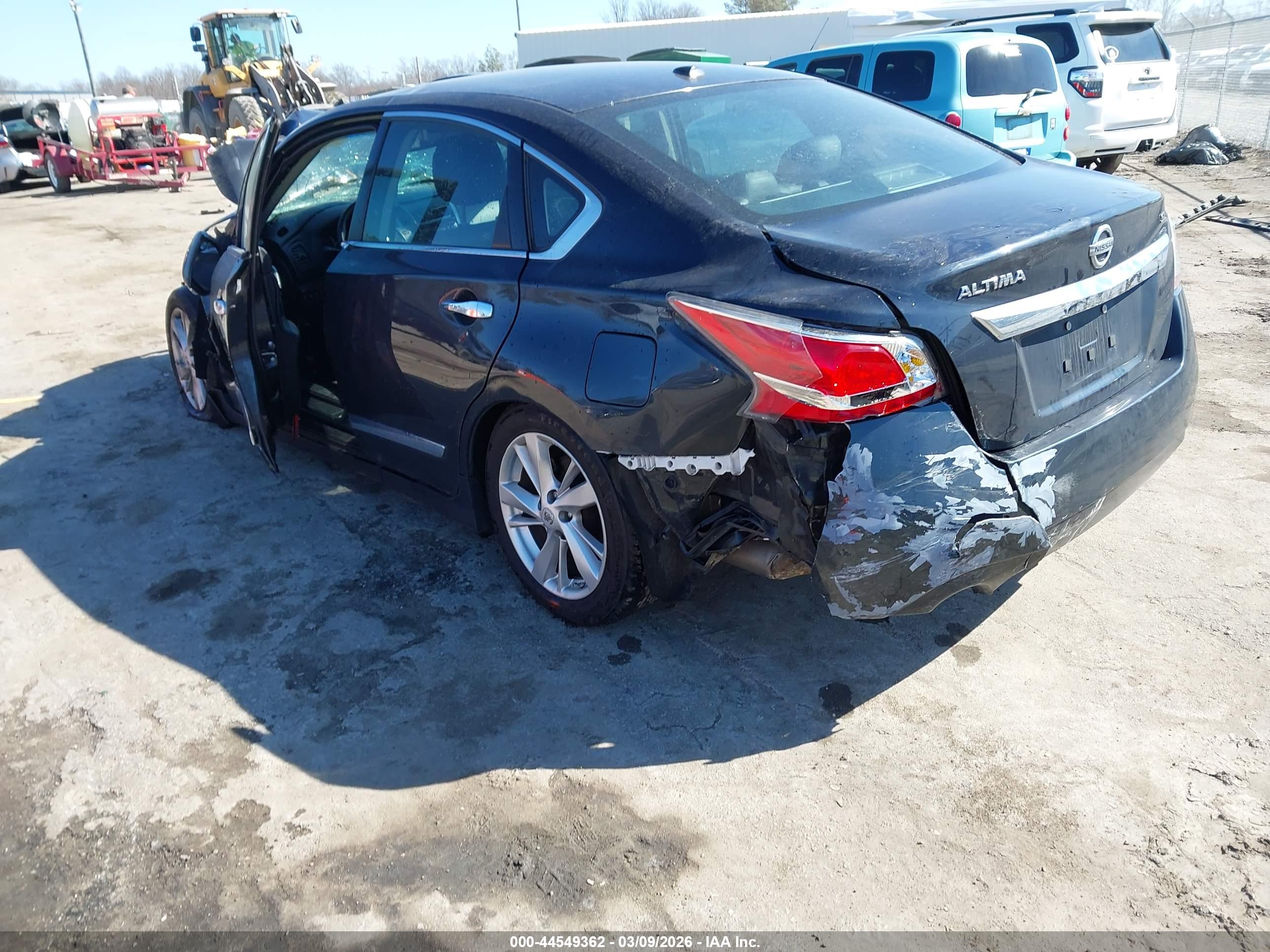 NISSAN ALTIMA image 3