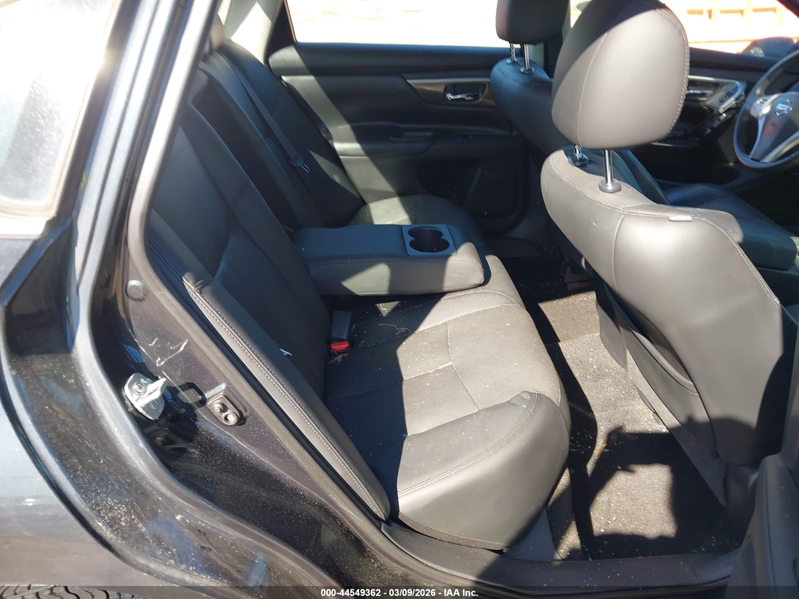 NISSAN ALTIMA image 8