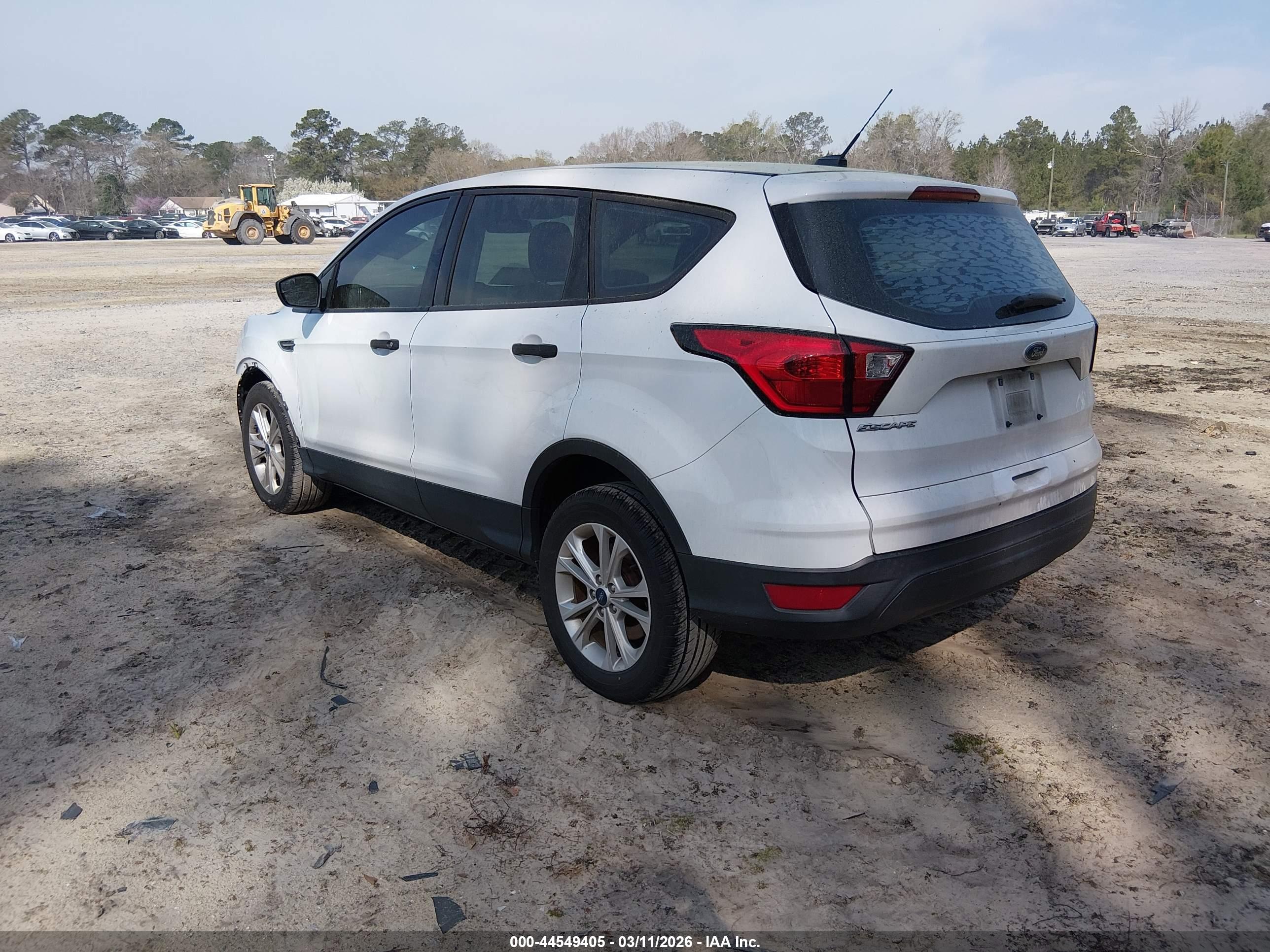 FORD ESCAPE image 3