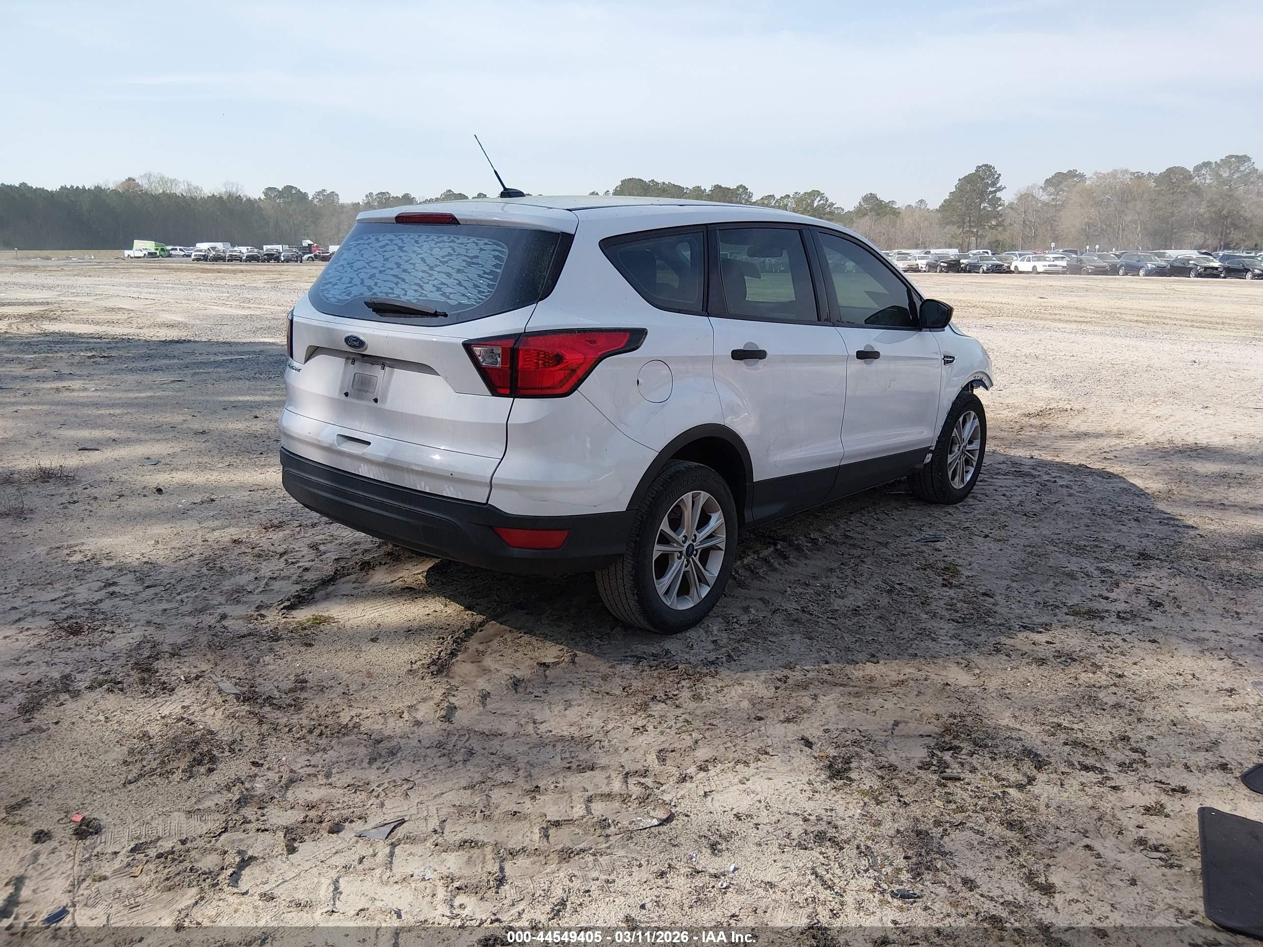 FORD ESCAPE image 4