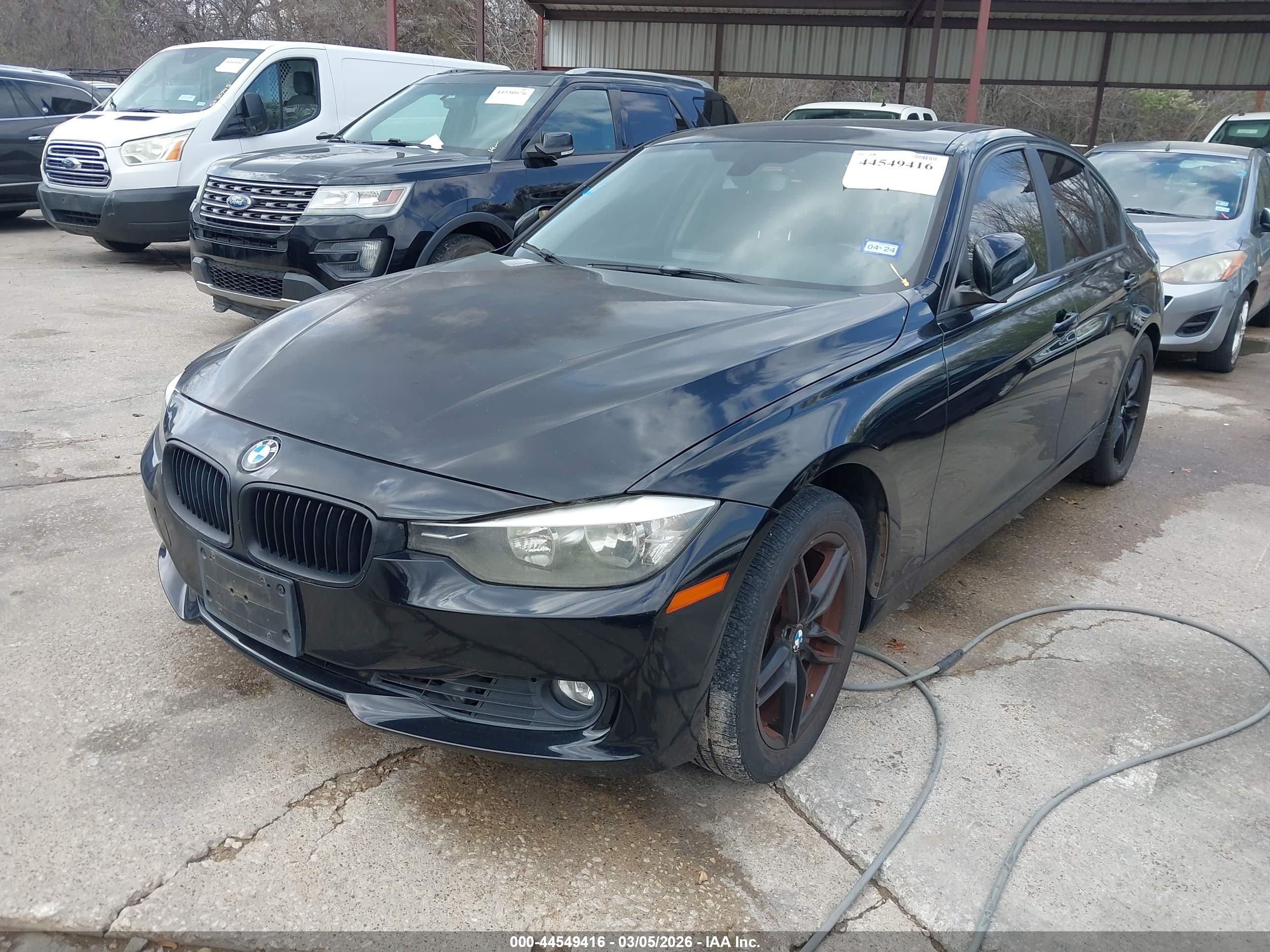 BMW 328I image 2