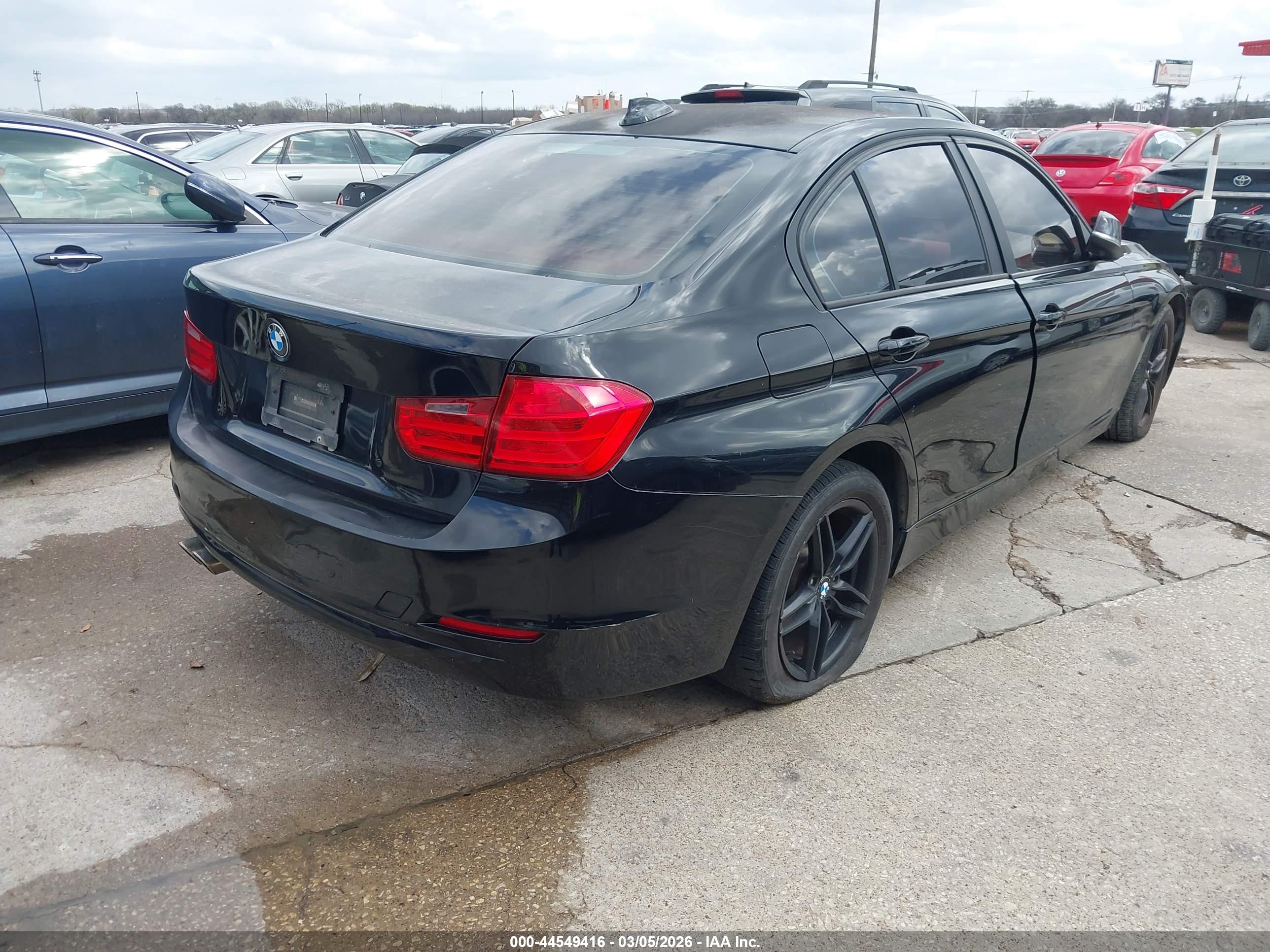 BMW 328I image 4