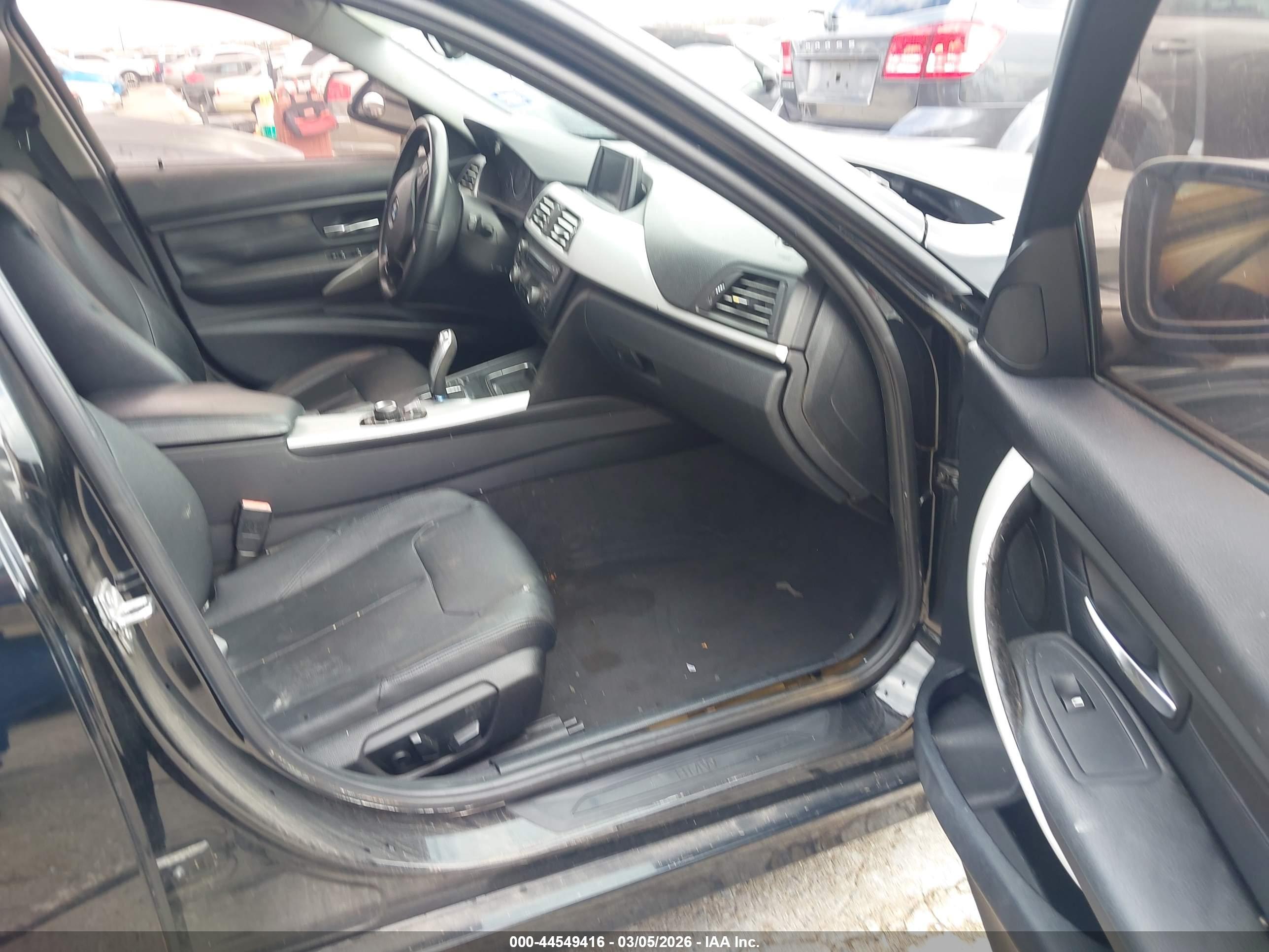 BMW 328I image 5