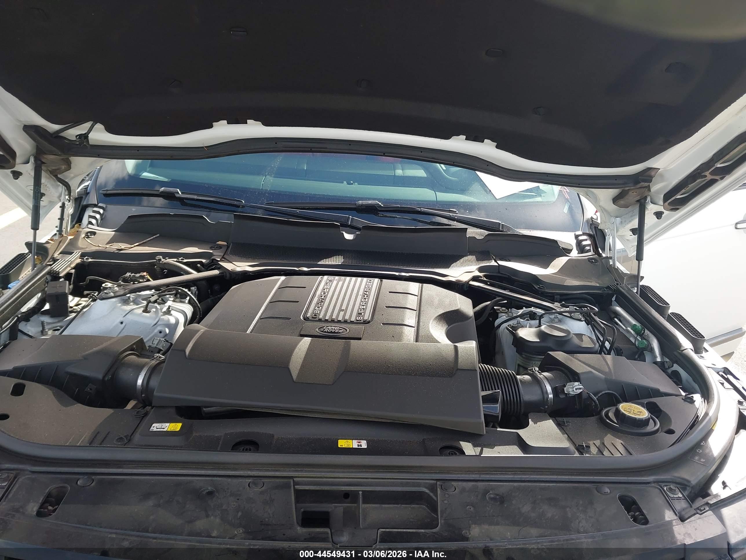 LAND ROVER image 10