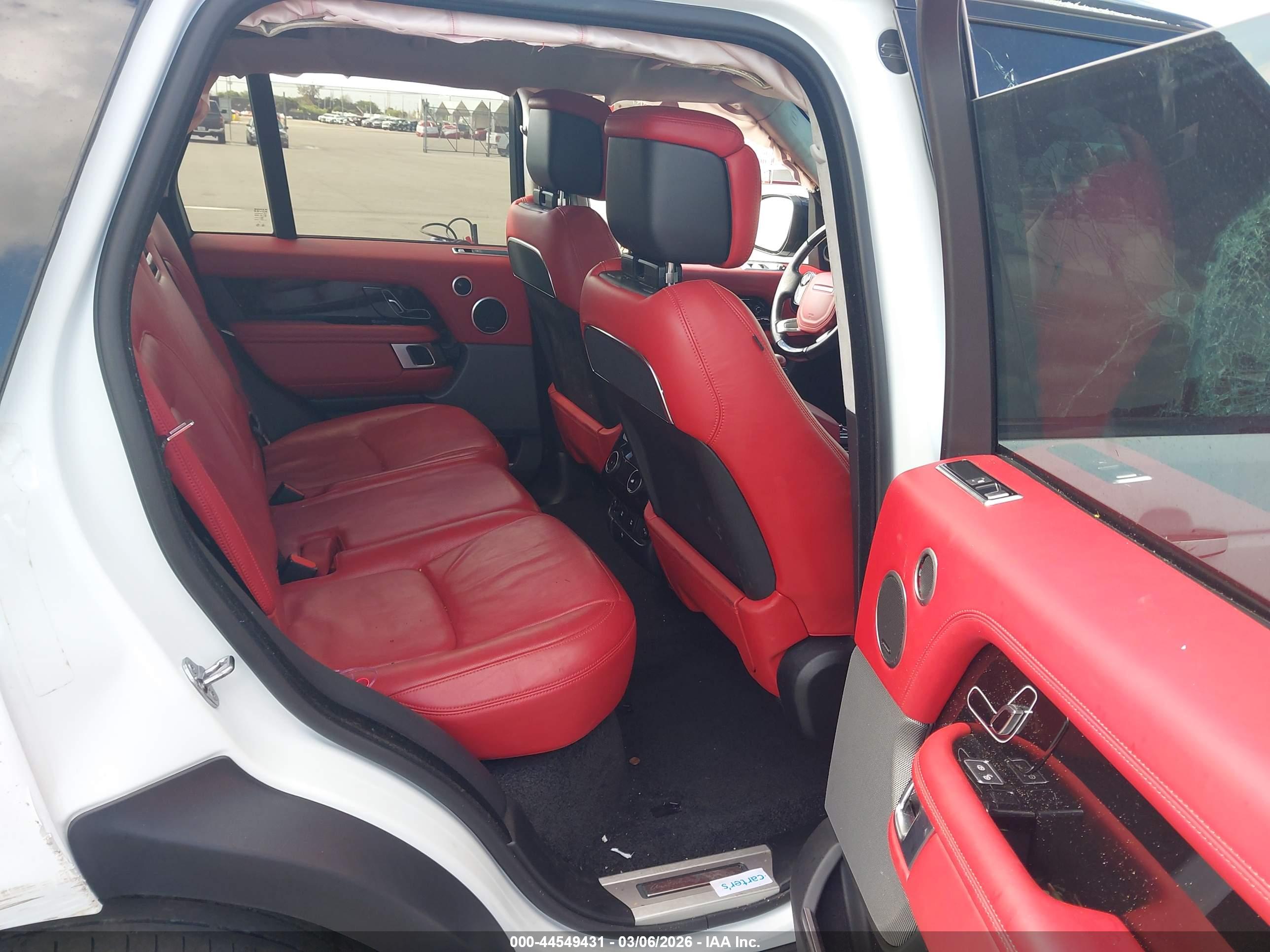 LAND ROVER image 8
