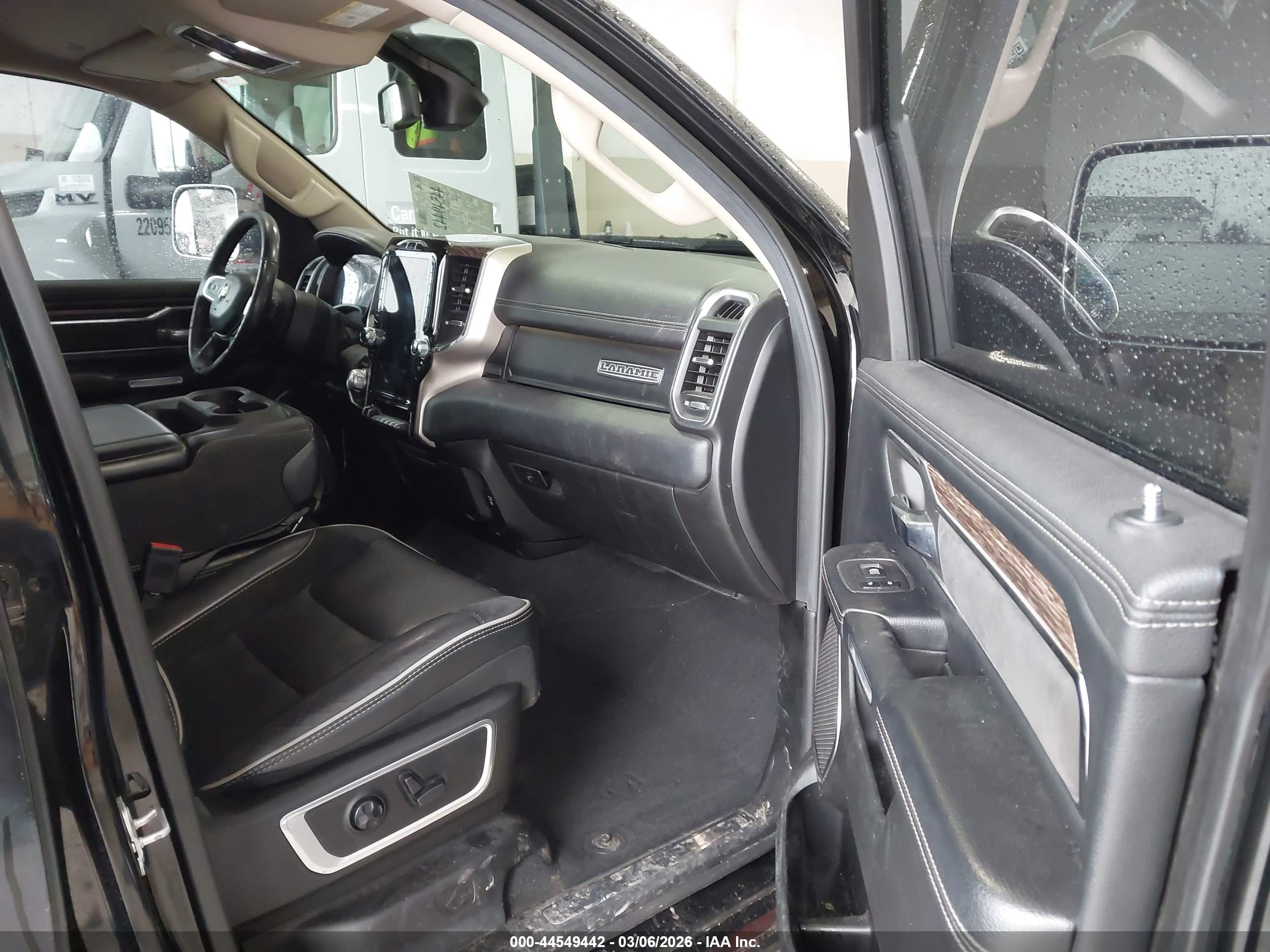 RAM 1500 image 5