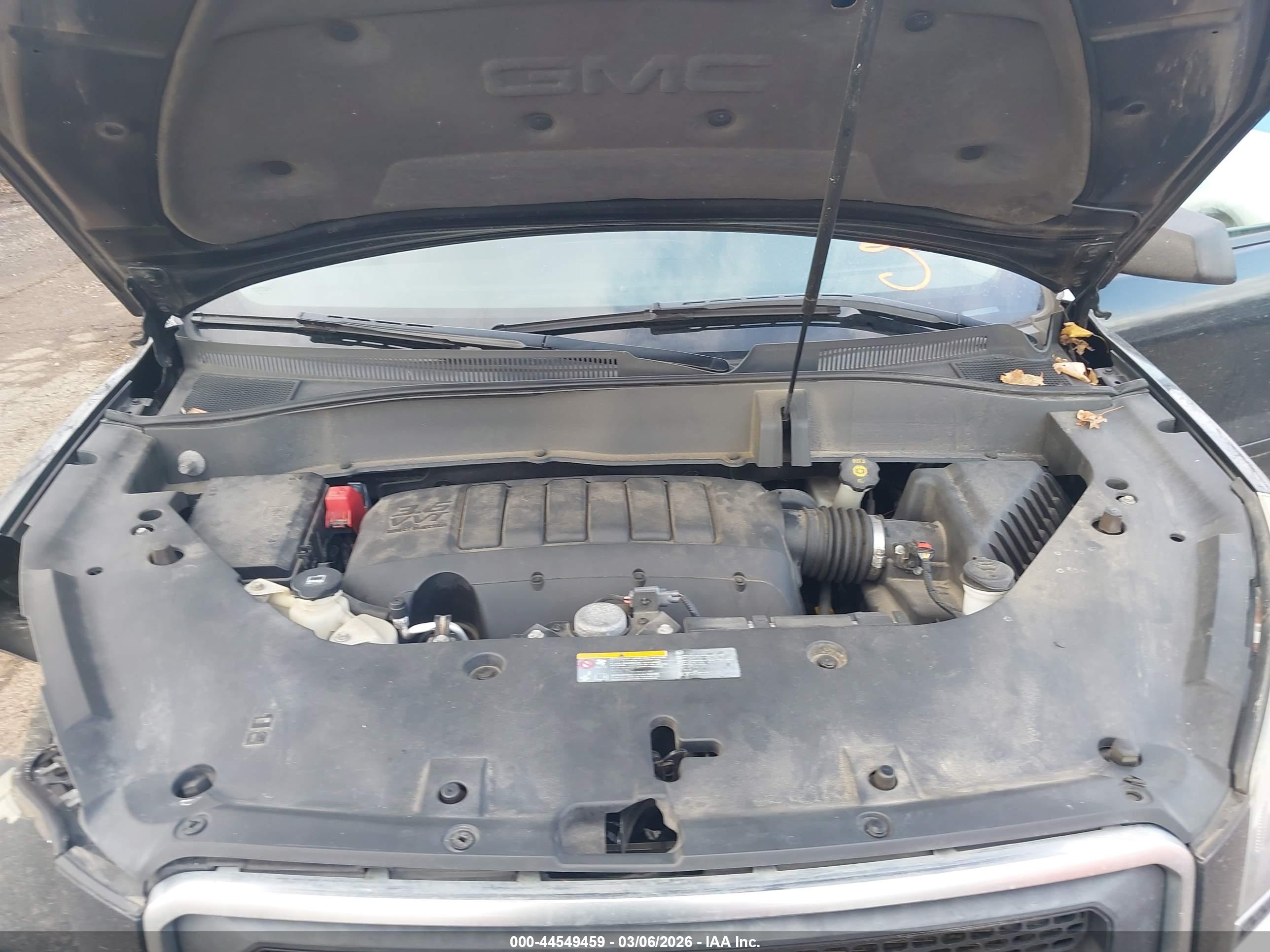 GMC ACADIA image 10