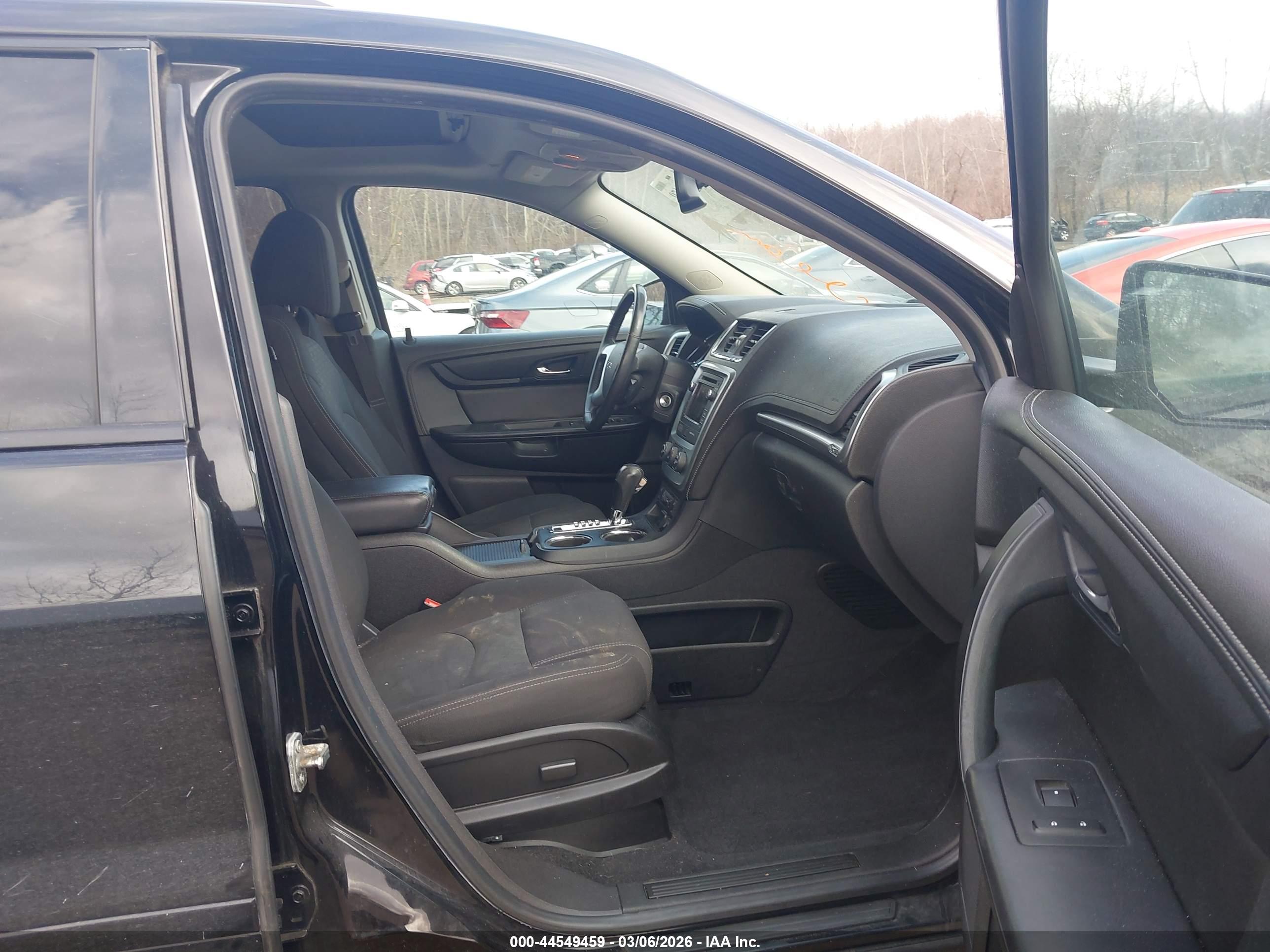 GMC ACADIA image 5
