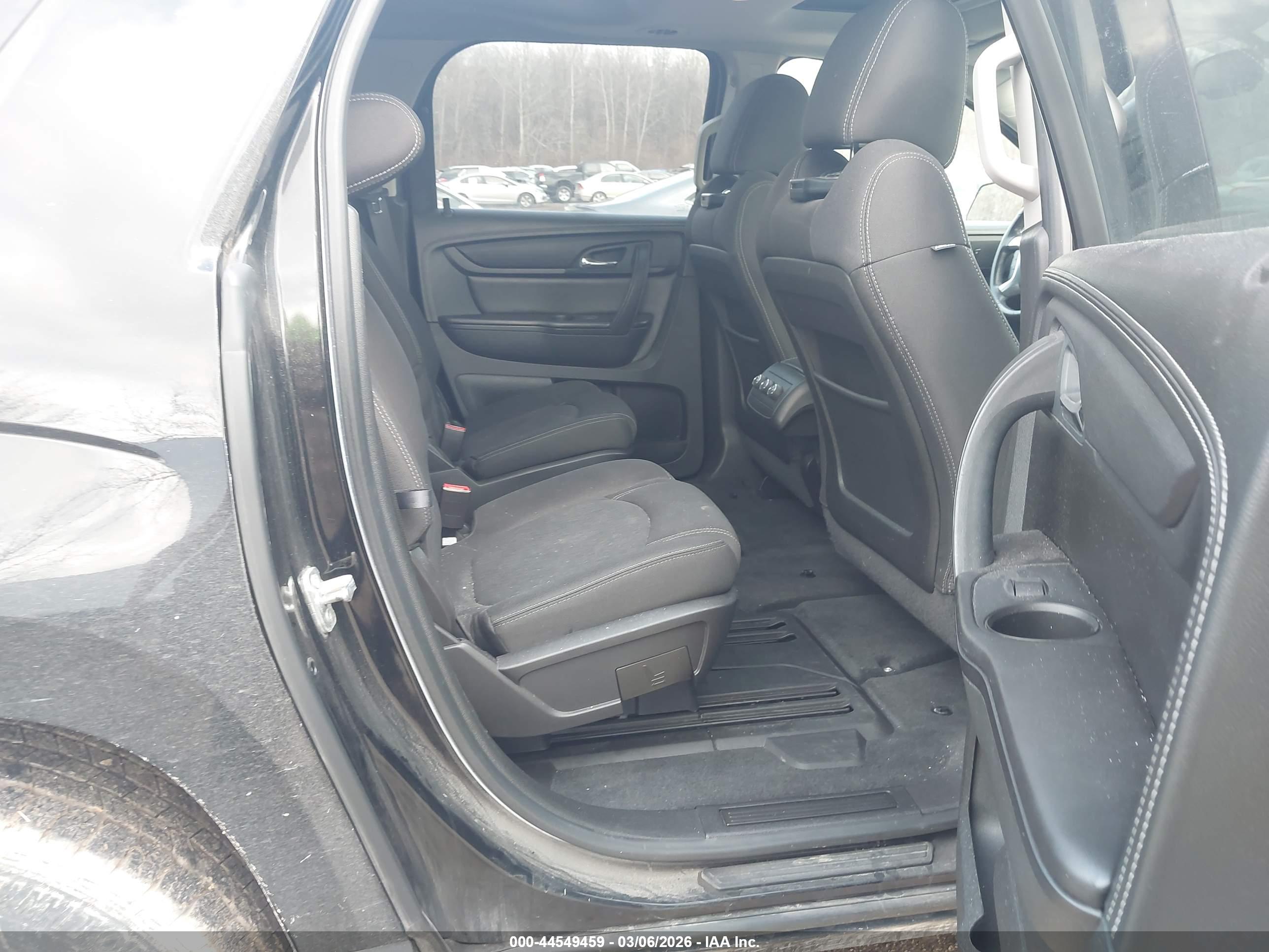 GMC ACADIA image 8