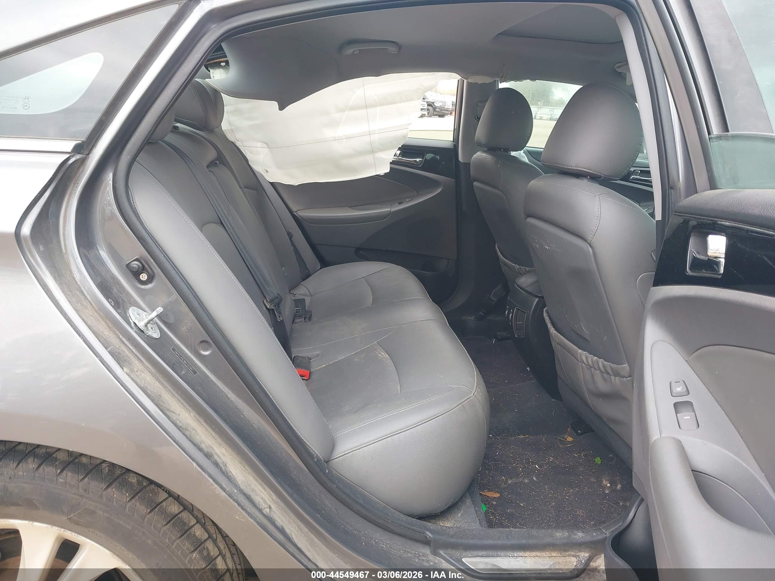 HYUNDAI SONATA image 8