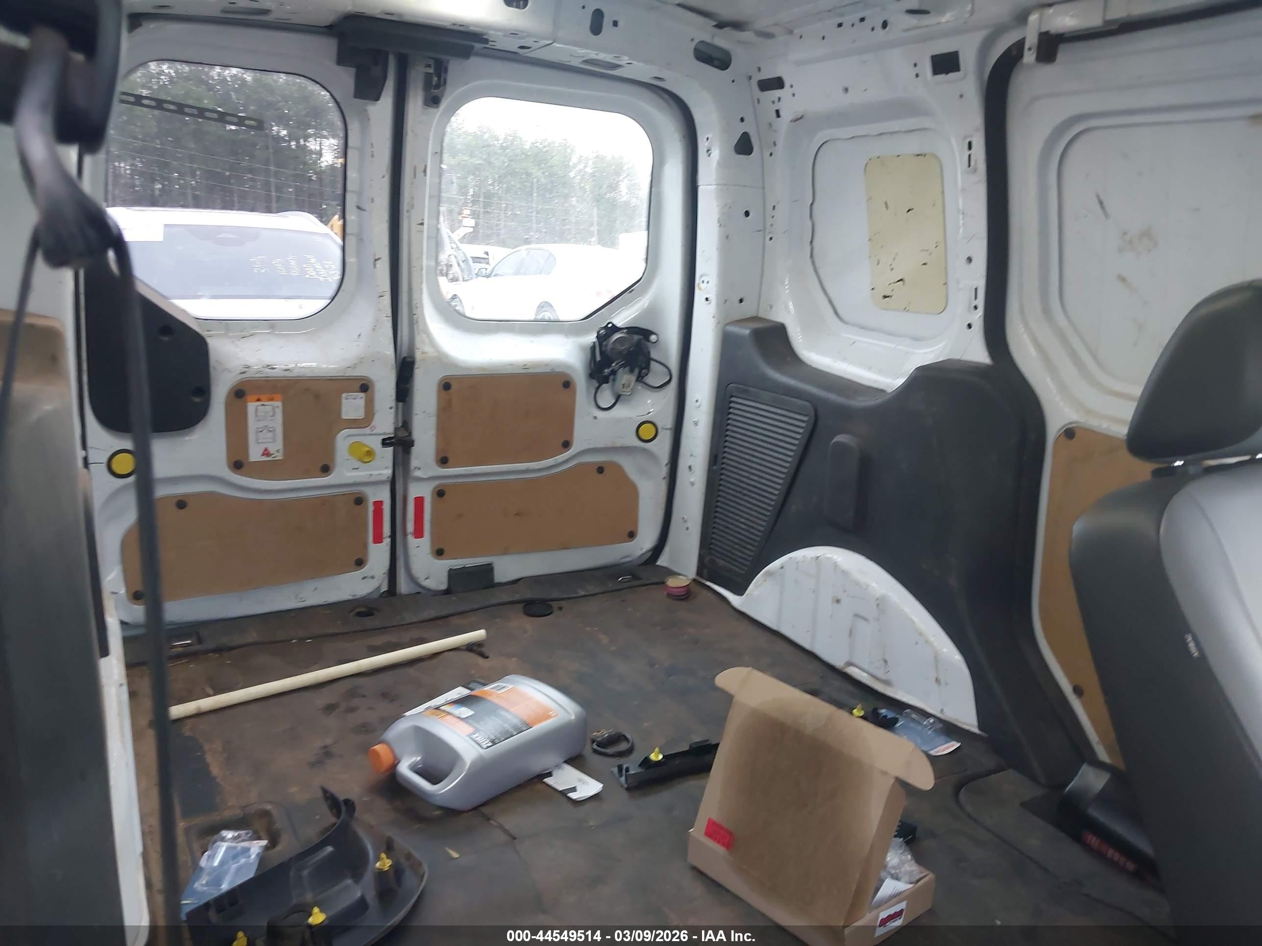 FORD TRANSIT image 8